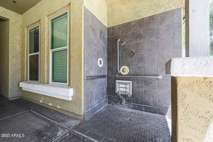 3119 E CAMELLIA Drive