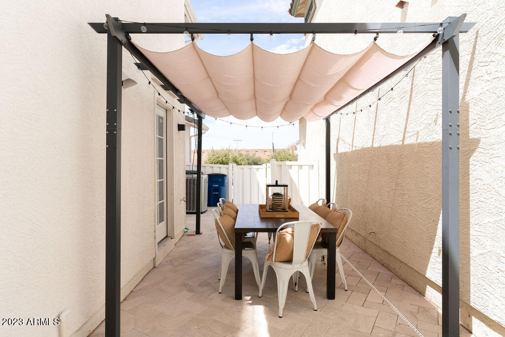 3119 E CAMELLIA Drive