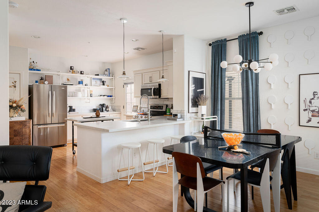 3119 E CAMELLIA Drive