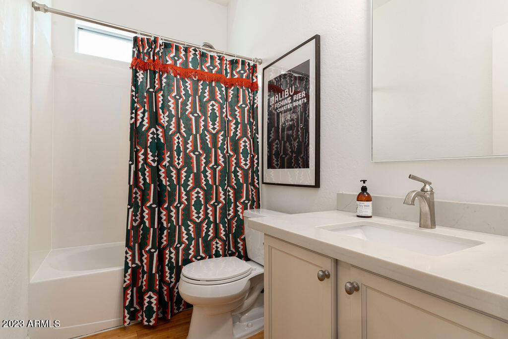 3119 E CAMELLIA Drive