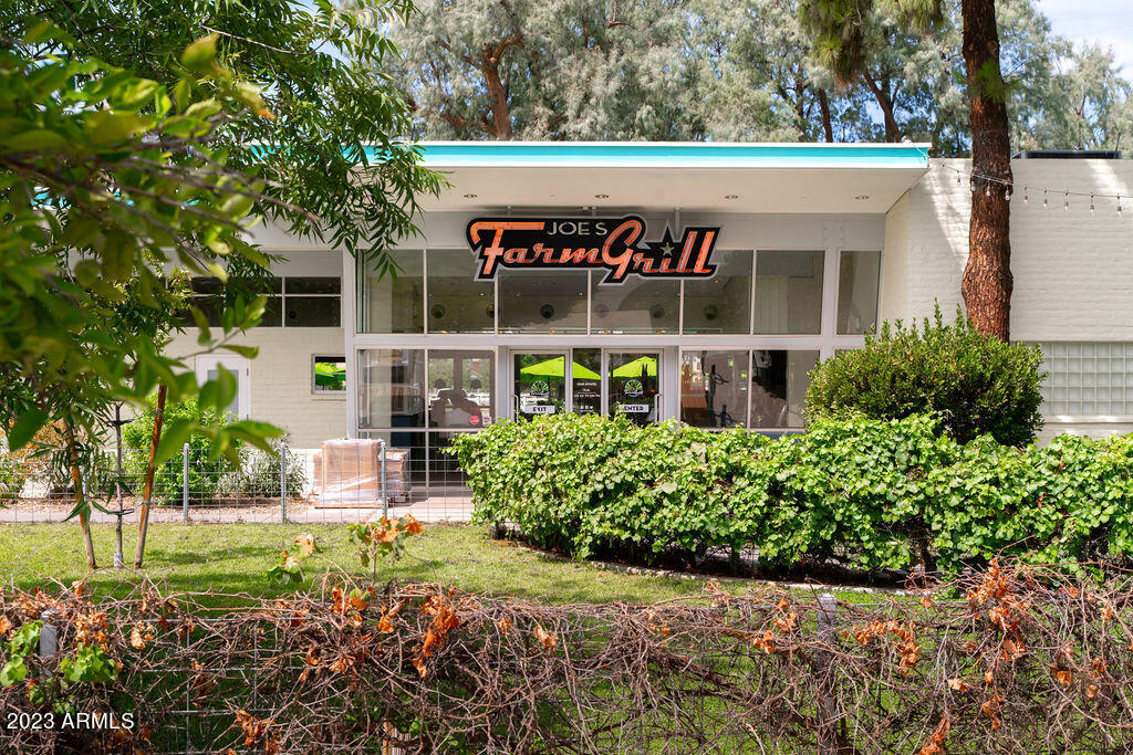 3119 E CAMELLIA Drive