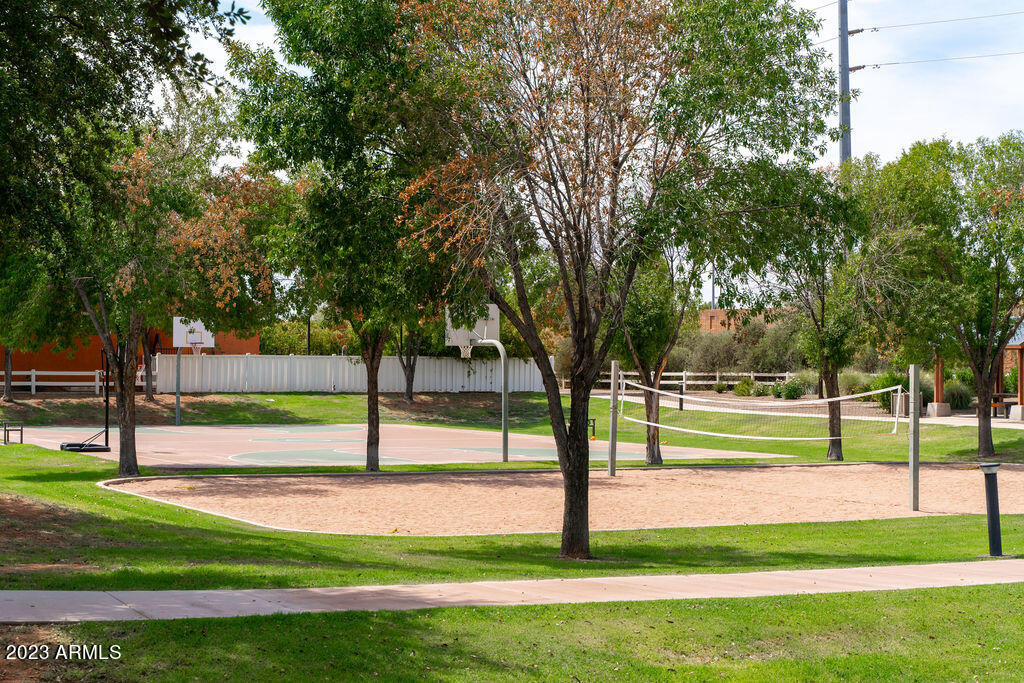 3119 E CAMELLIA Drive