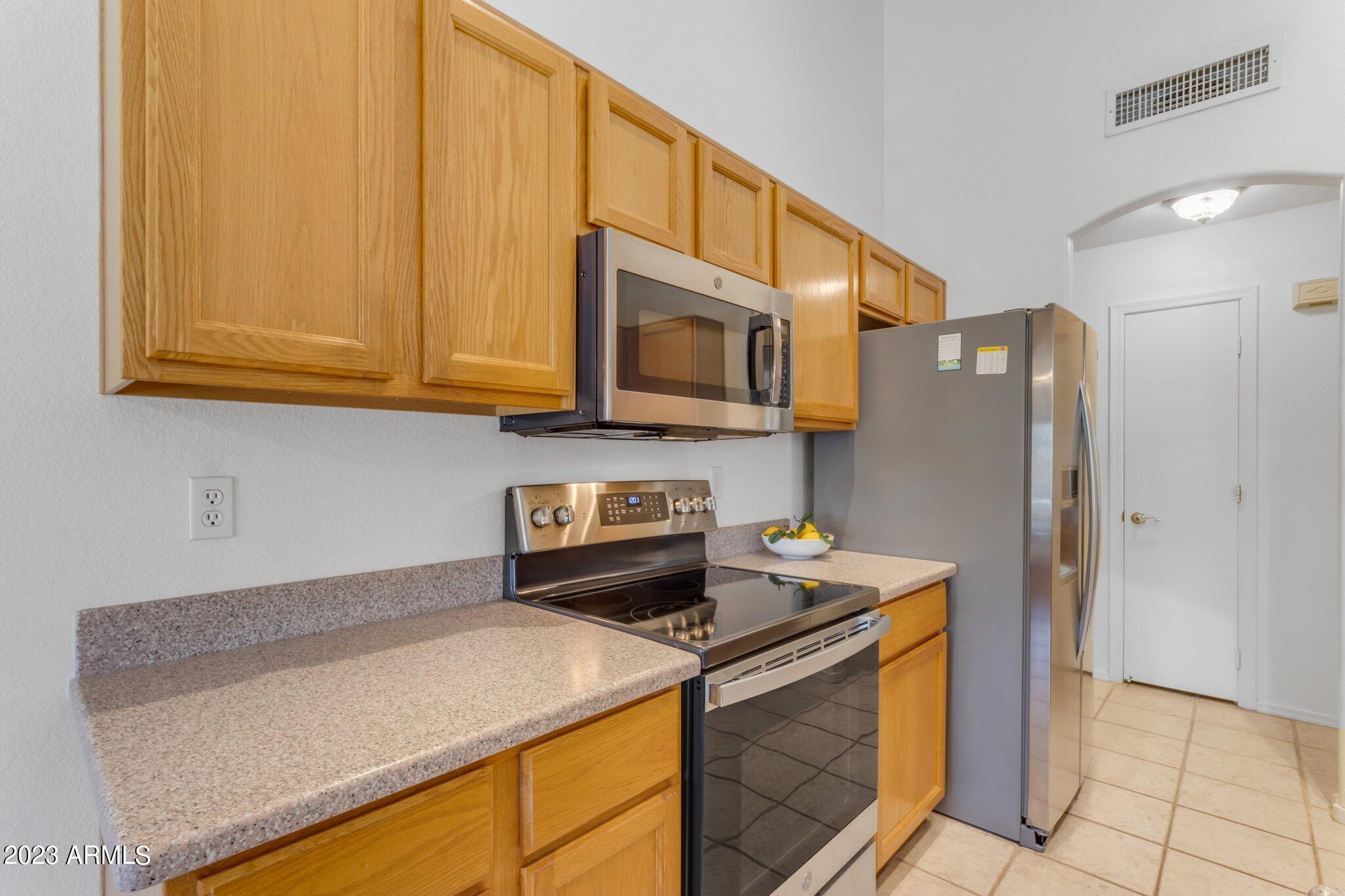 723 E IRONWOOD Drive