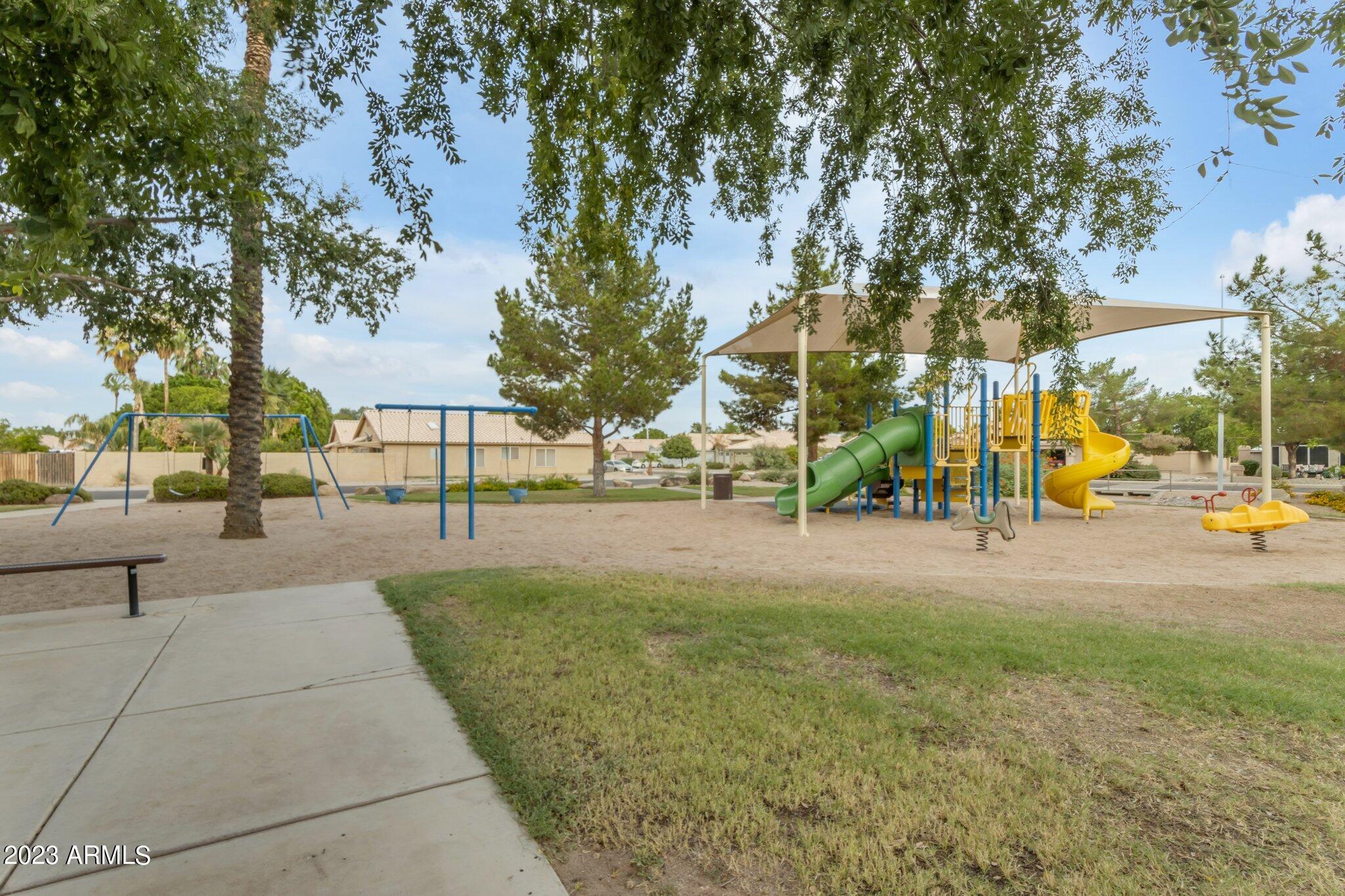 723 E IRONWOOD Drive