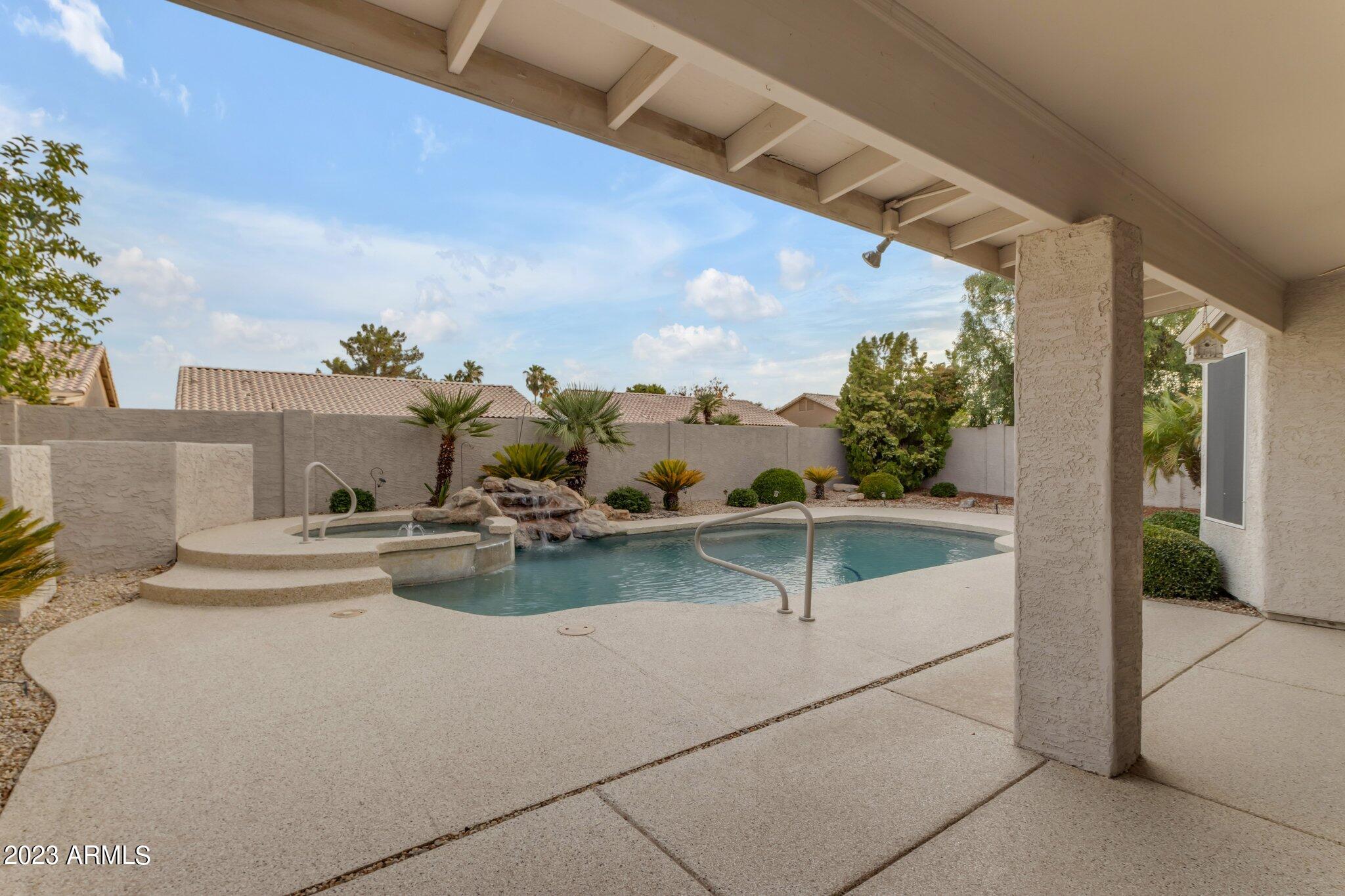 723 E IRONWOOD Drive