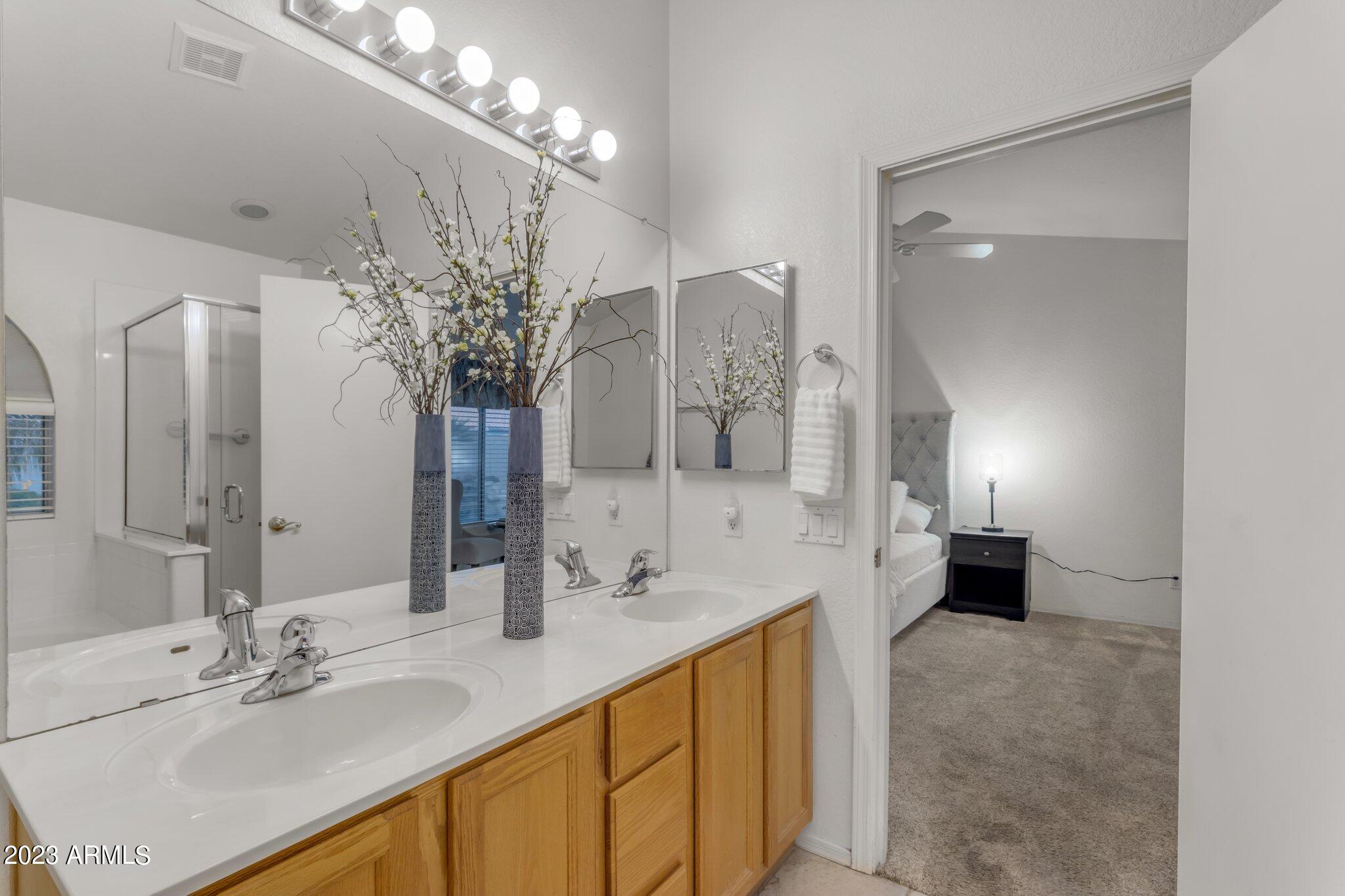 723 E IRONWOOD Drive