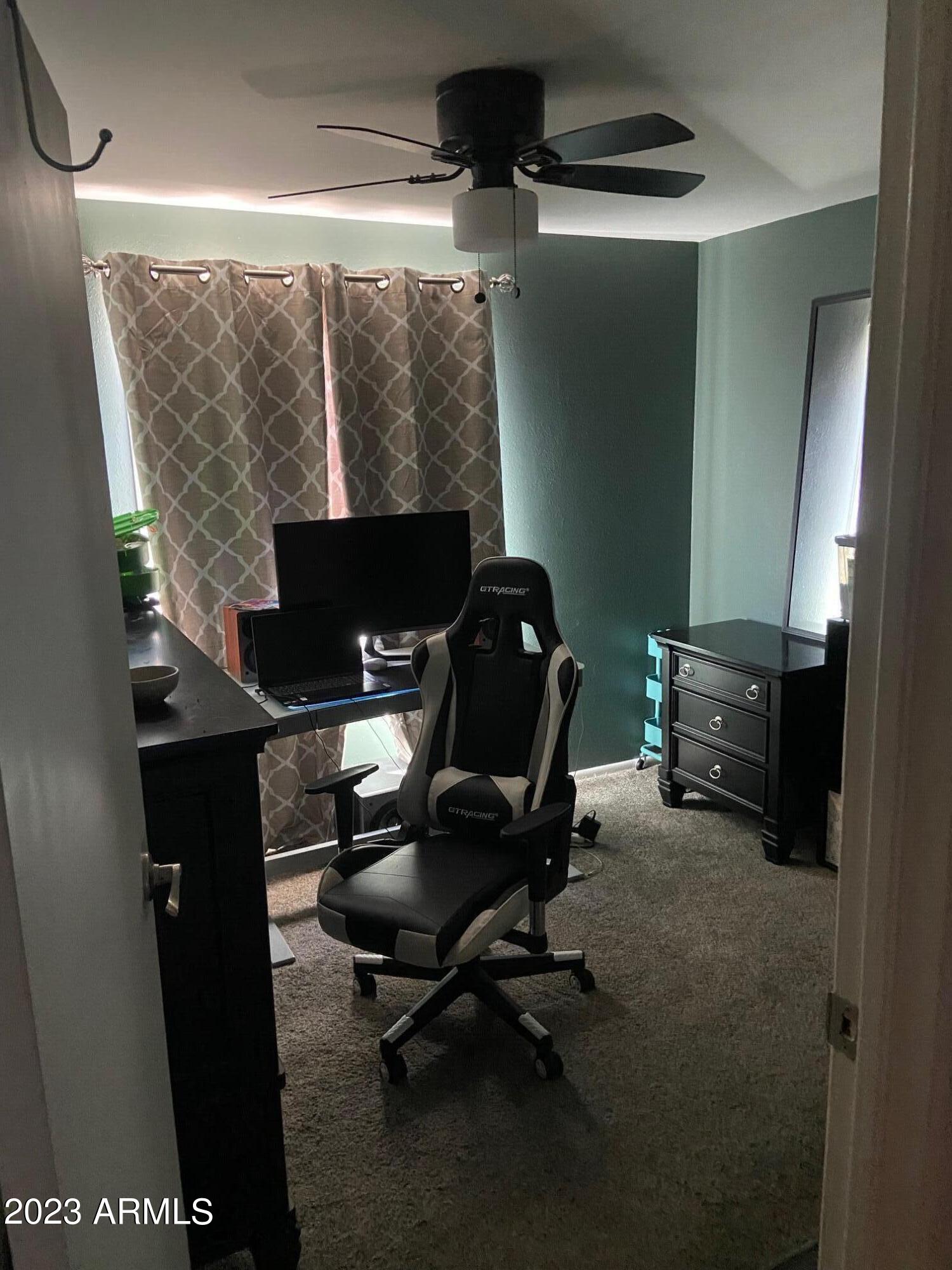 4034 E SURREY Avenue