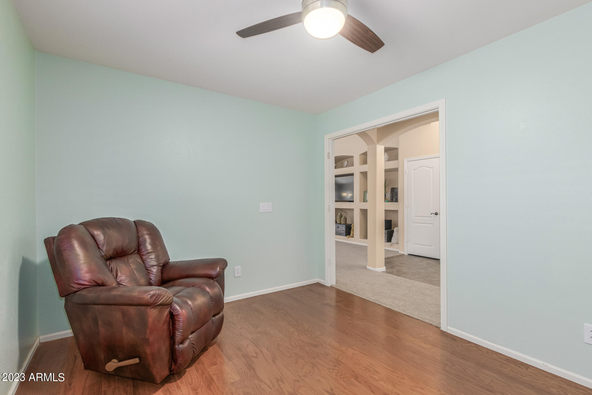 42701 W VENTURE Road