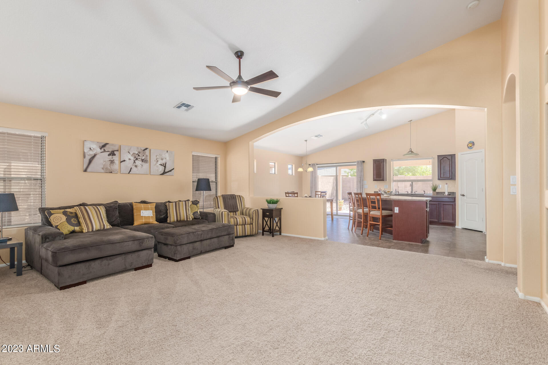 42701 W VENTURE Road