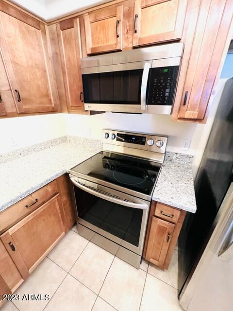 750 E NORTHERN Avenue, 2009