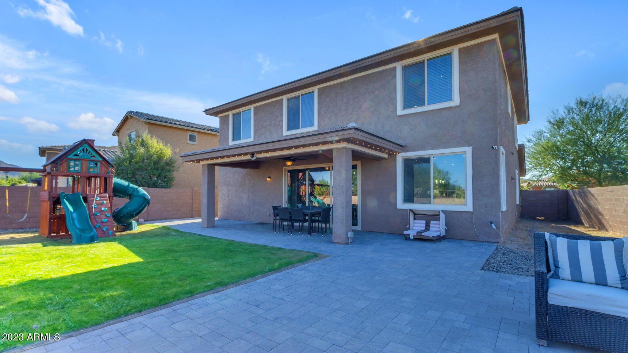 7683 S RESEDA Street