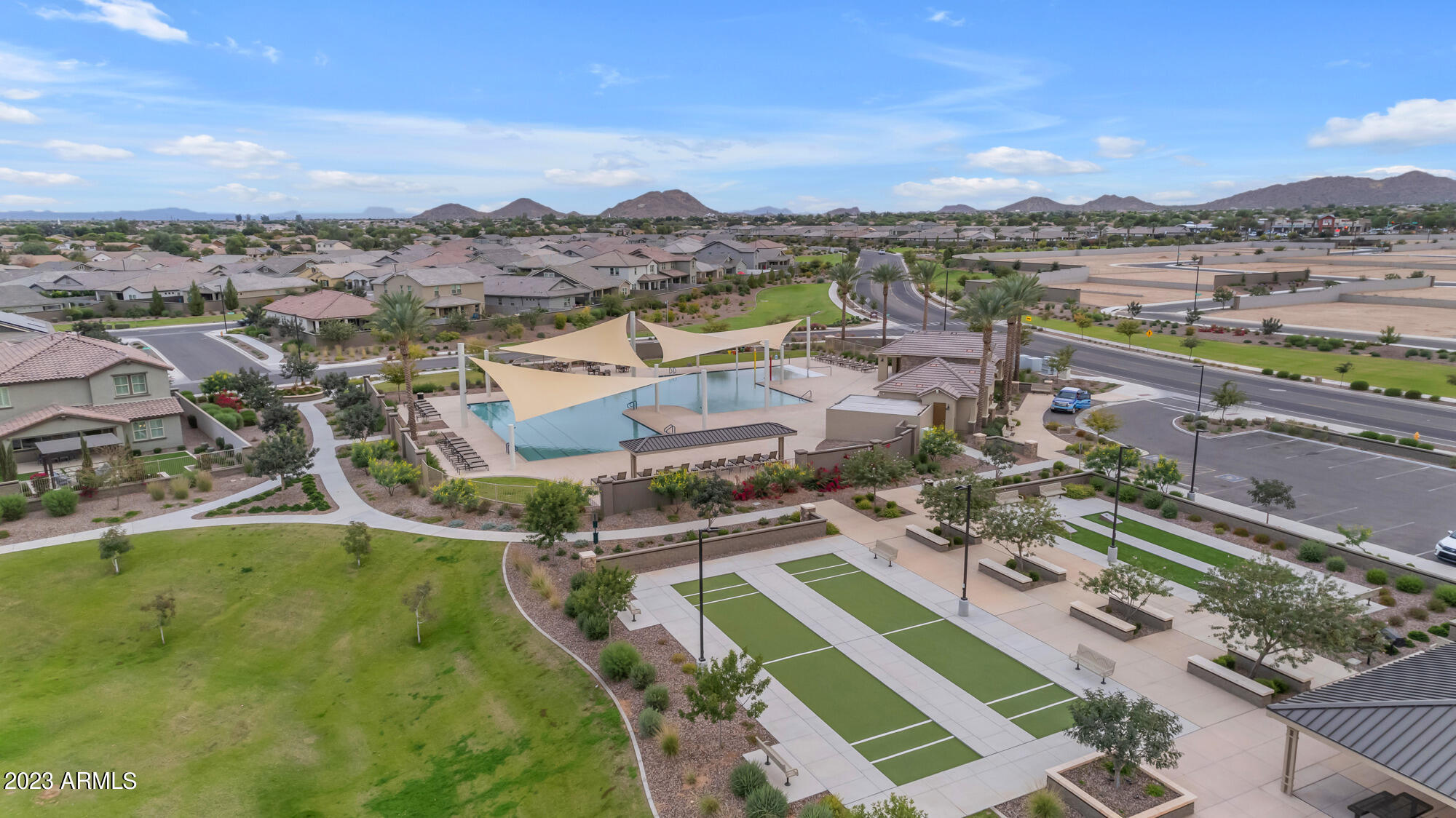 2999 W HORSESHOE Drive