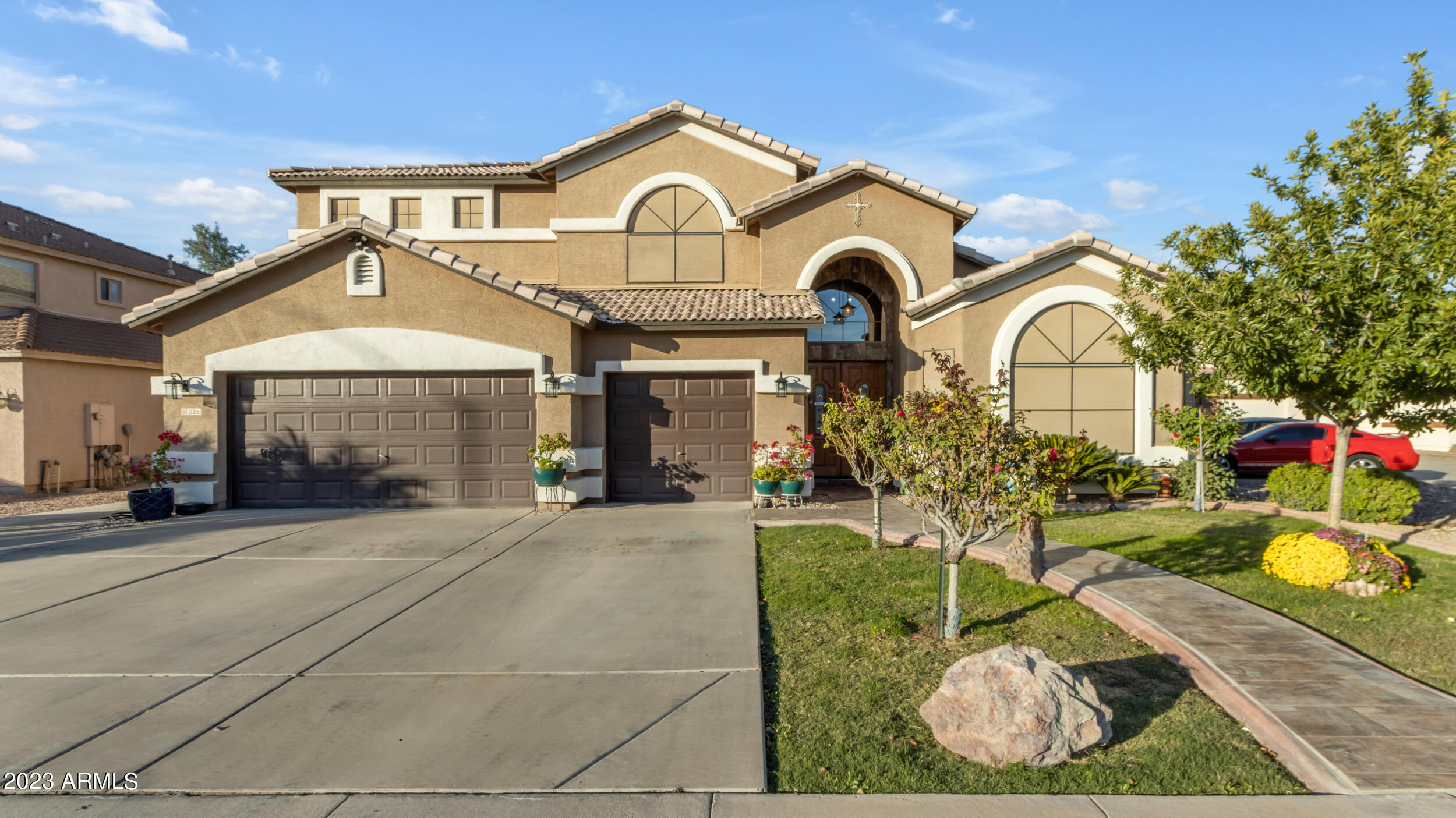 11316 E ROSELLE Circle