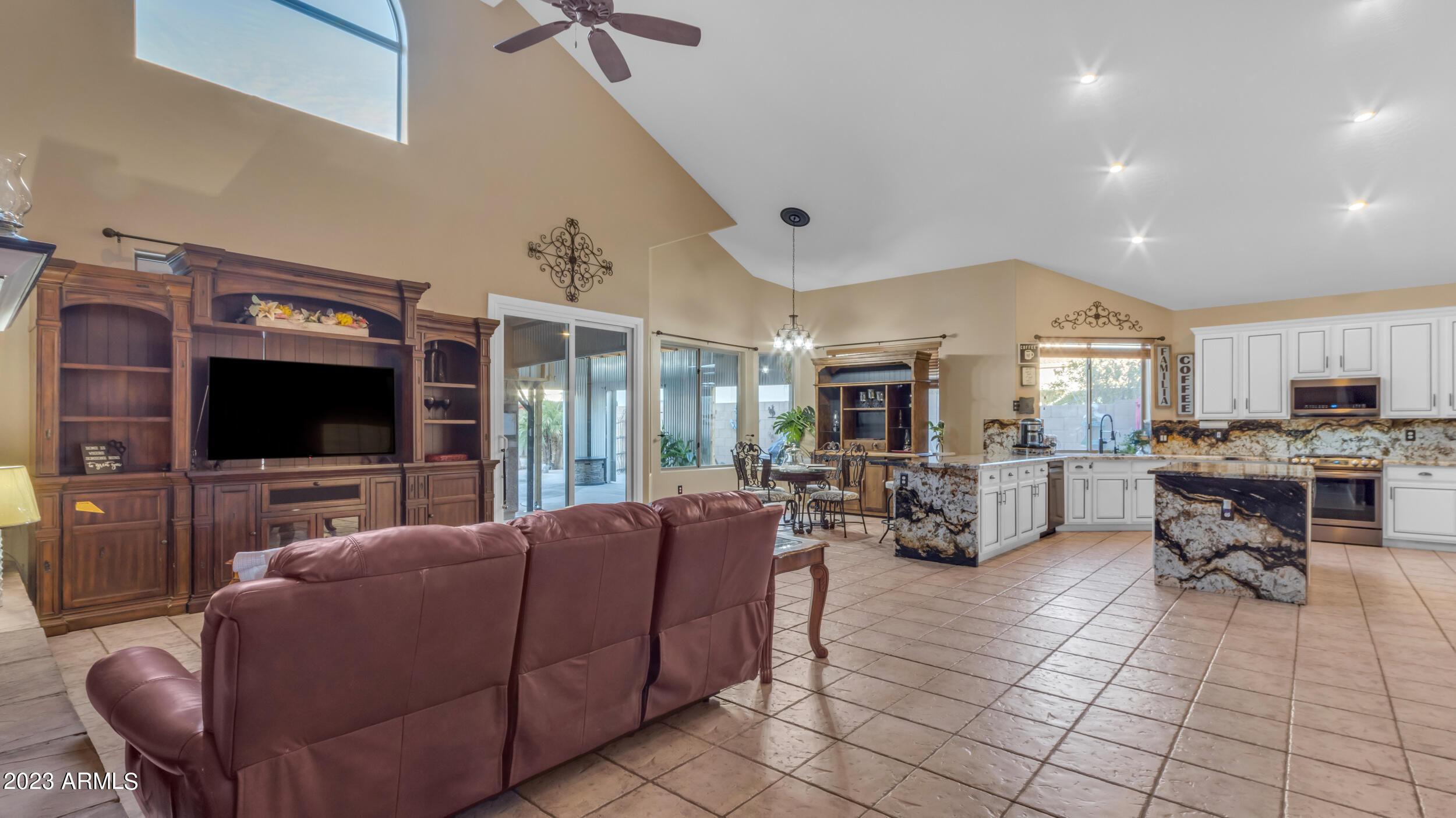 11316 E ROSELLE Circle