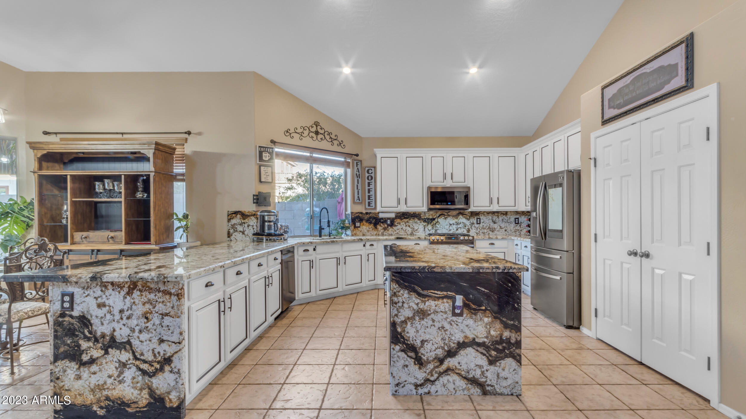 11316 E ROSELLE Circle