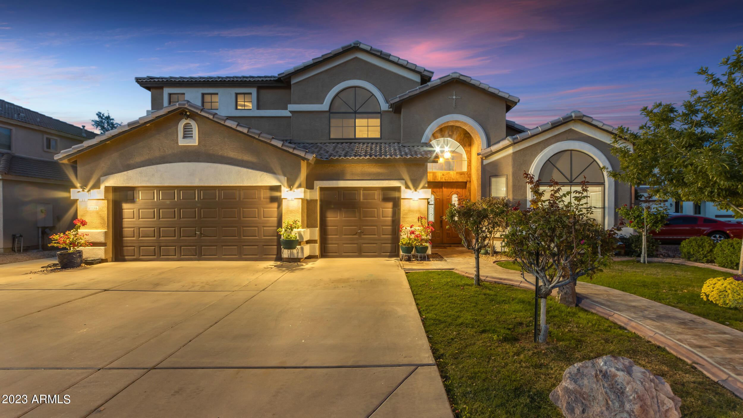 11316 E ROSELLE Circle