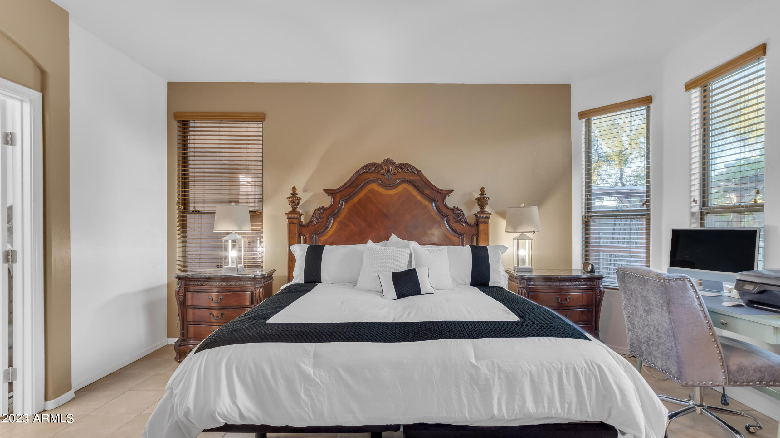 11316 E ROSELLE Circle