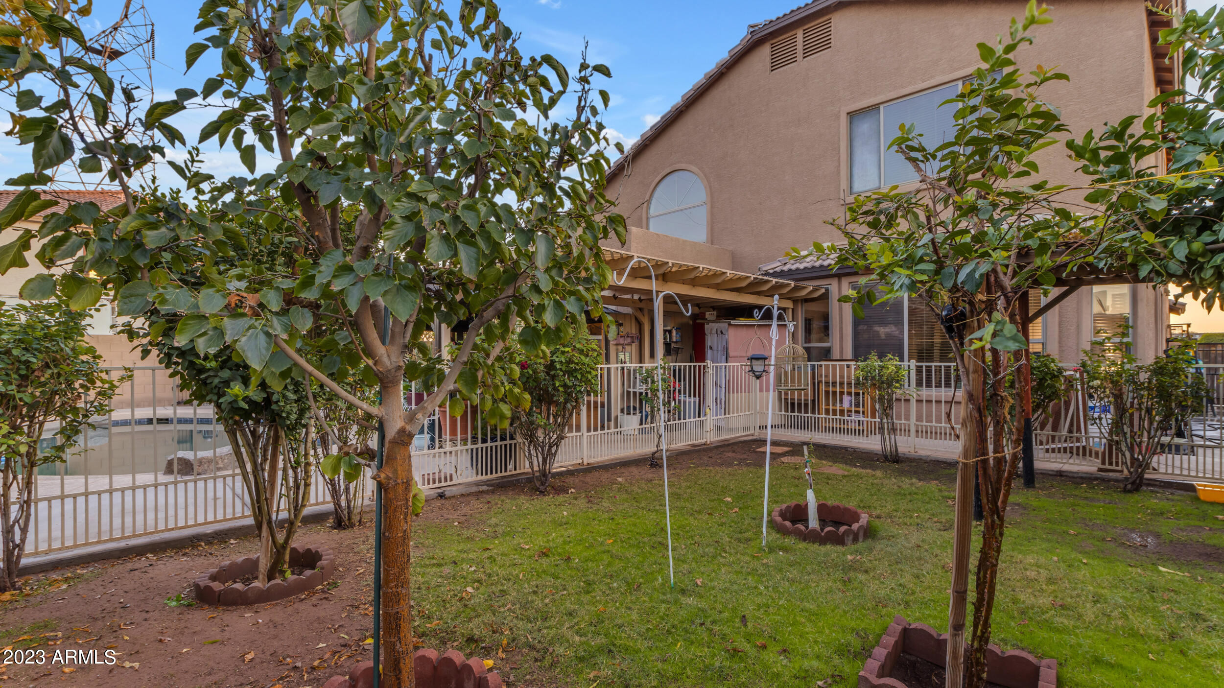 11316 E ROSELLE Circle