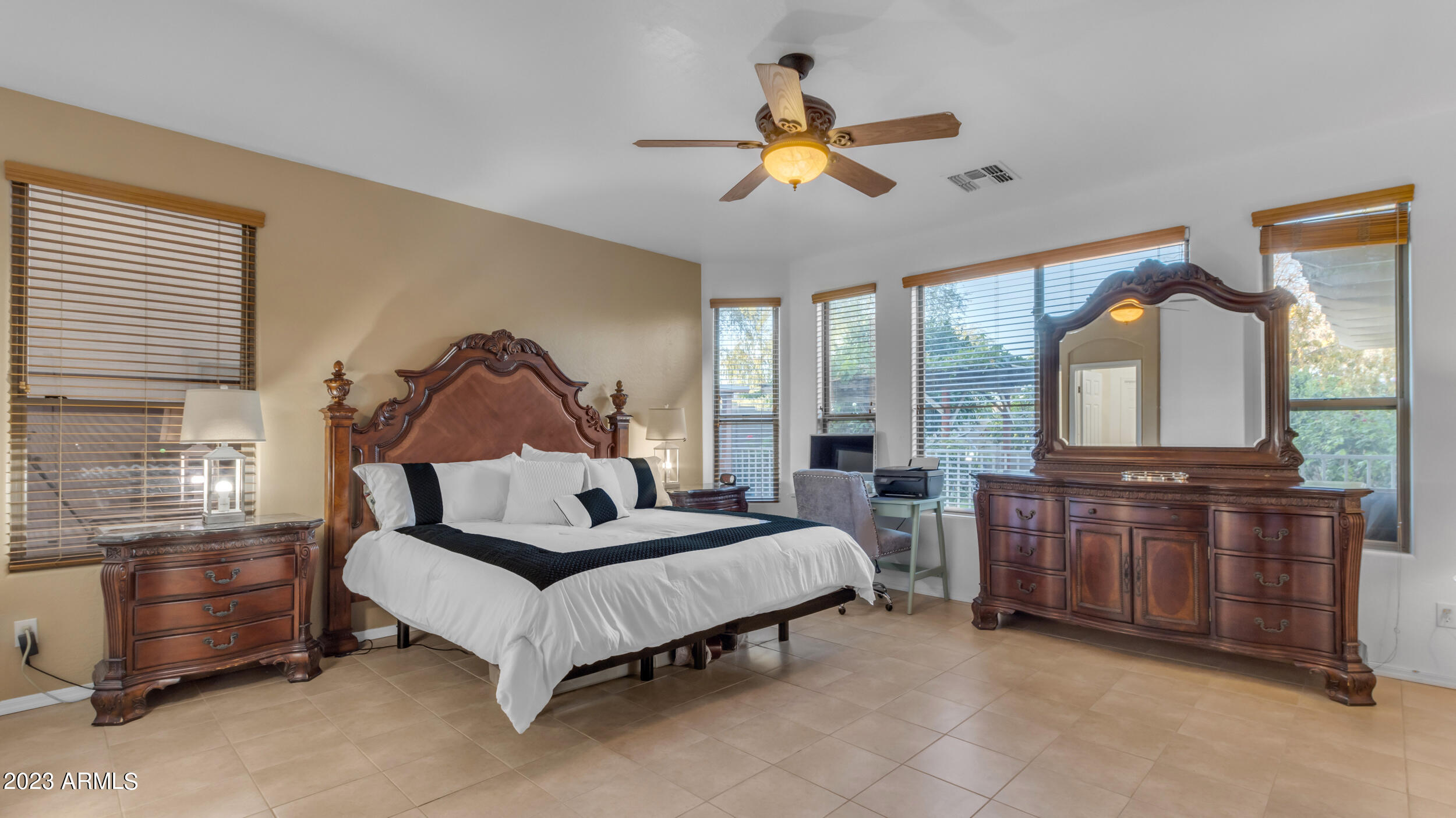 11316 E ROSELLE Circle