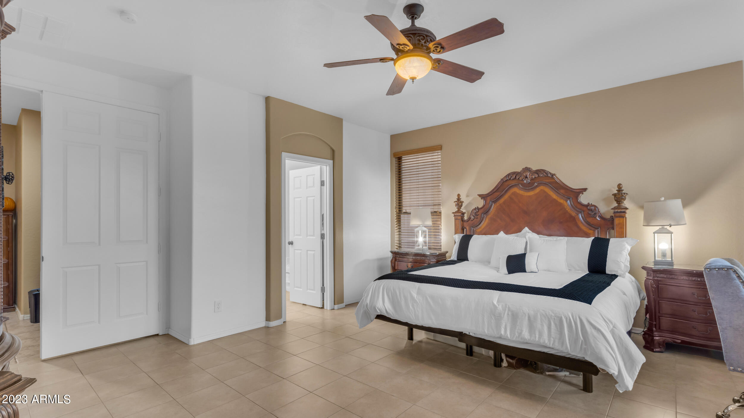 11316 E ROSELLE Circle