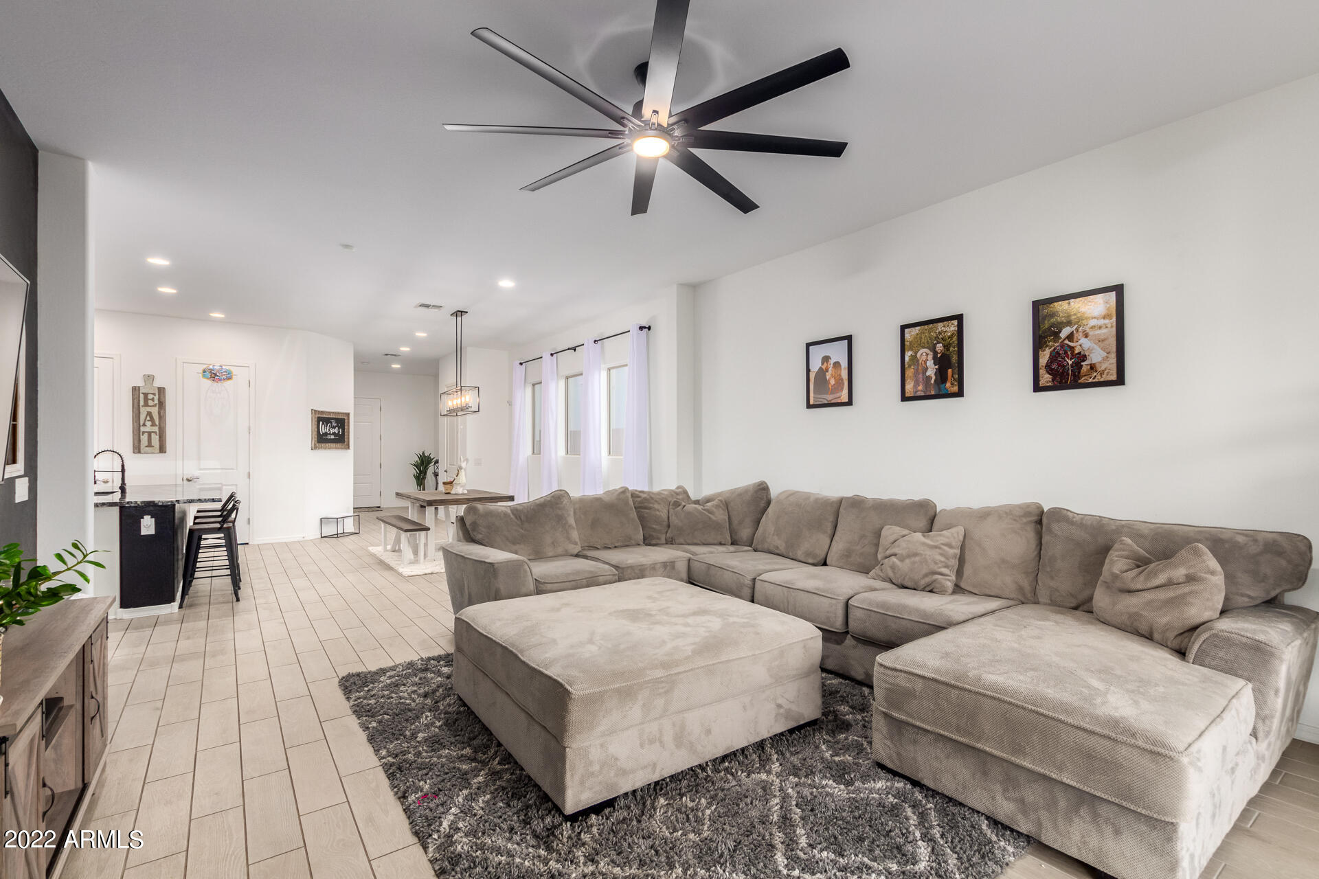 306 W GLACIER BAY Drive