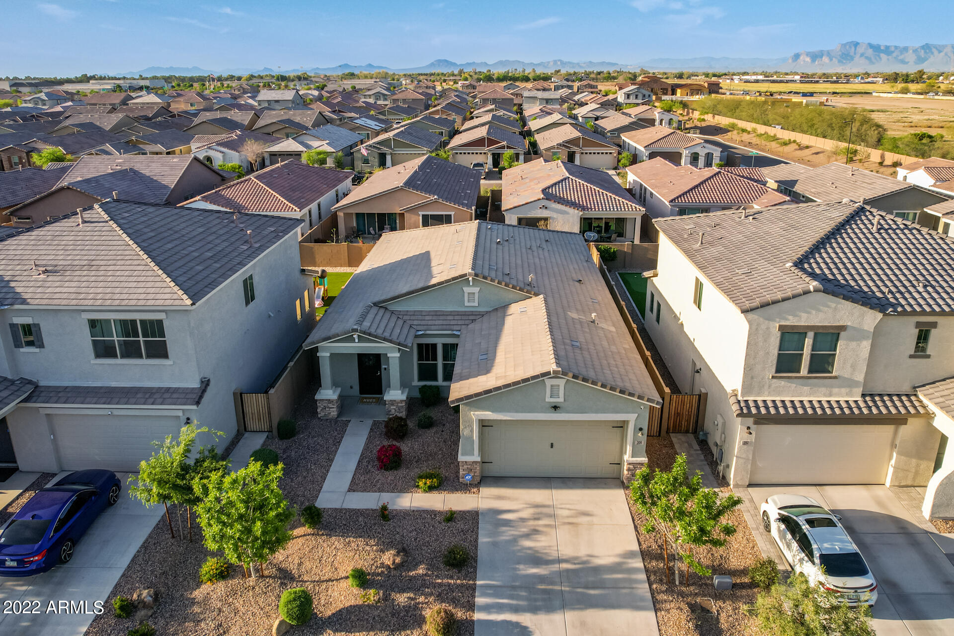 306 W GLACIER BAY Drive