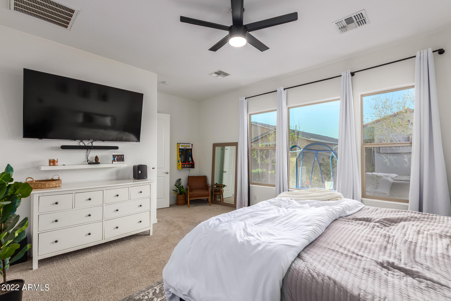 306 W GLACIER BAY Drive