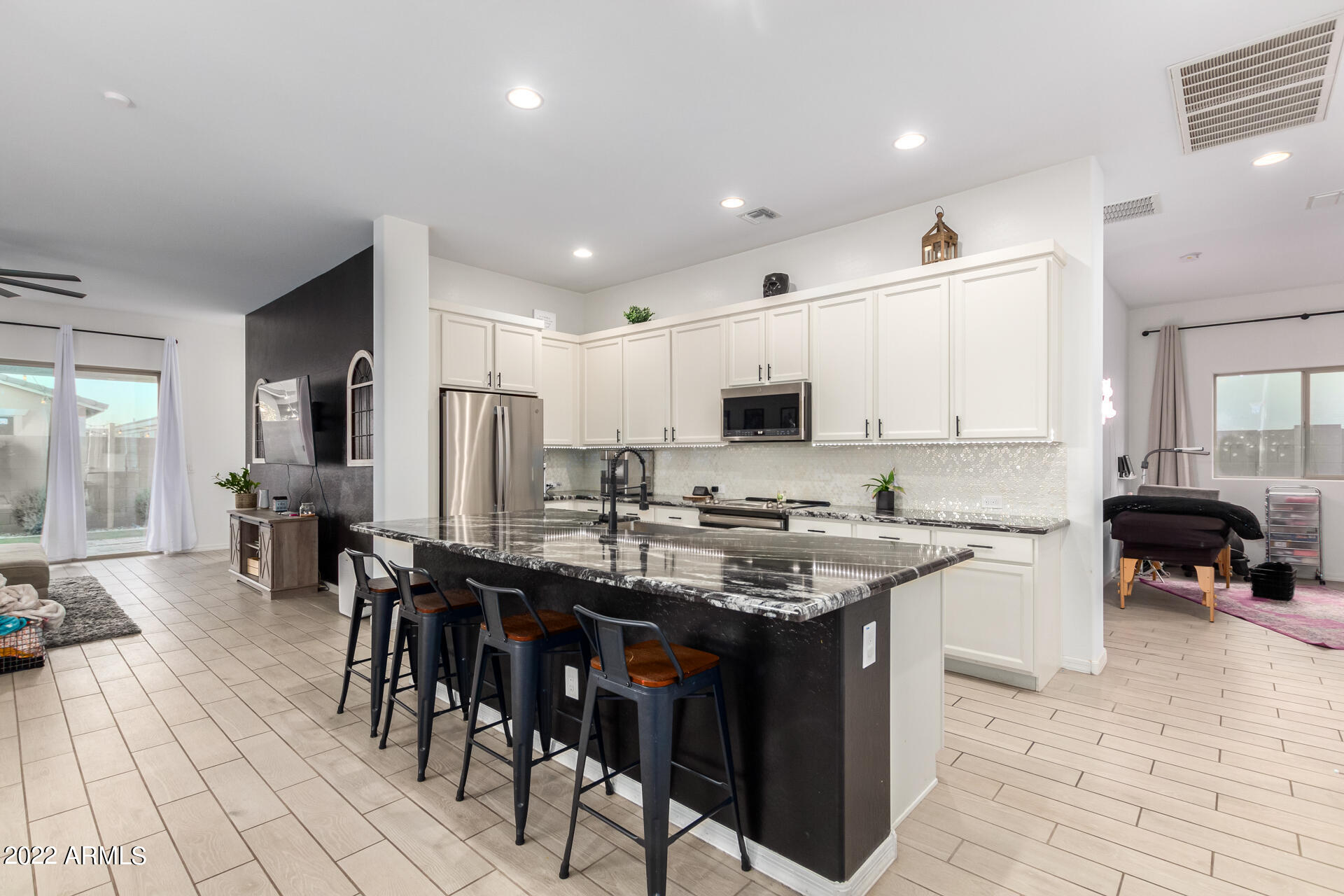 306 W GLACIER BAY Drive