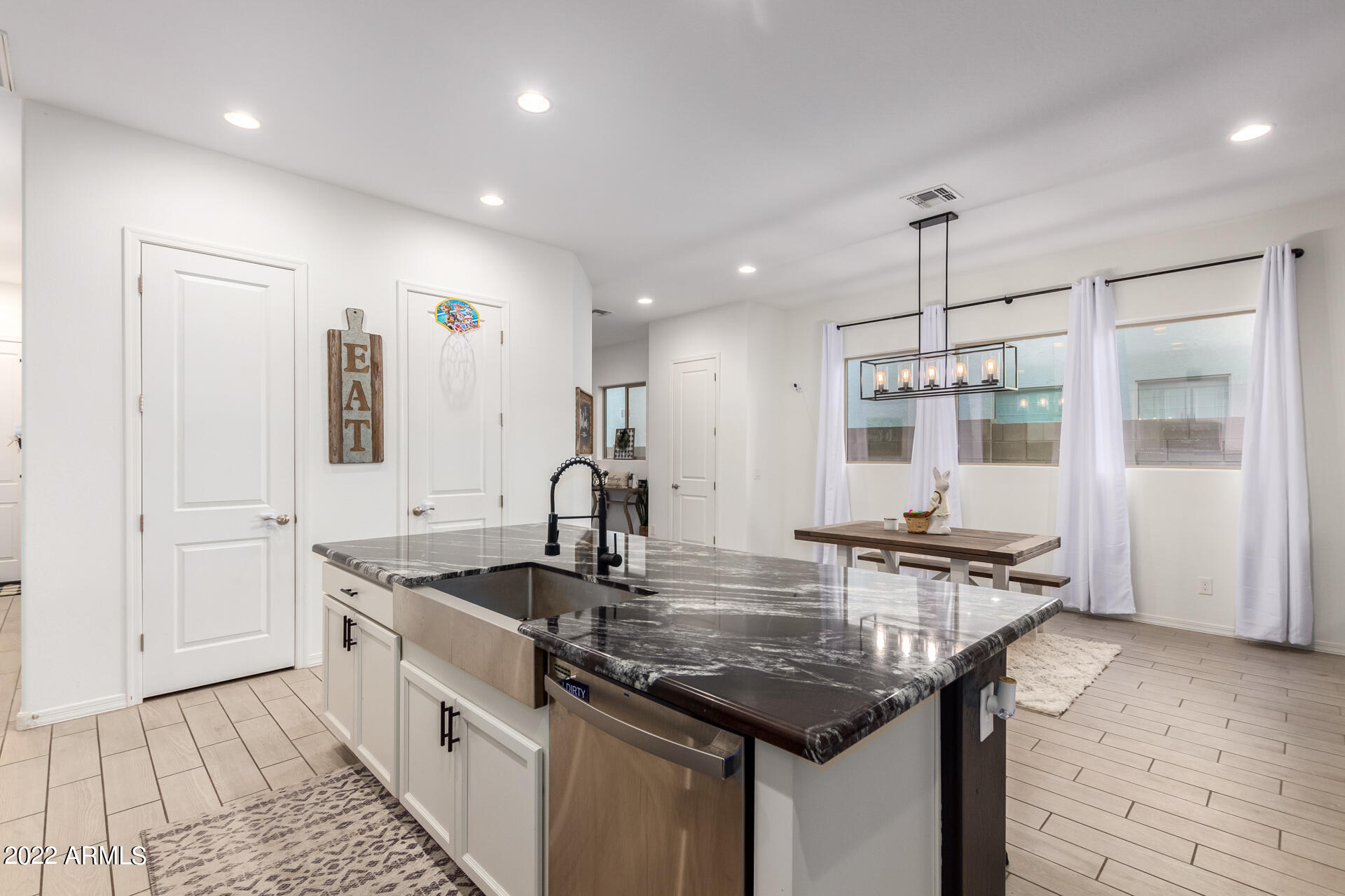 306 W GLACIER BAY Drive