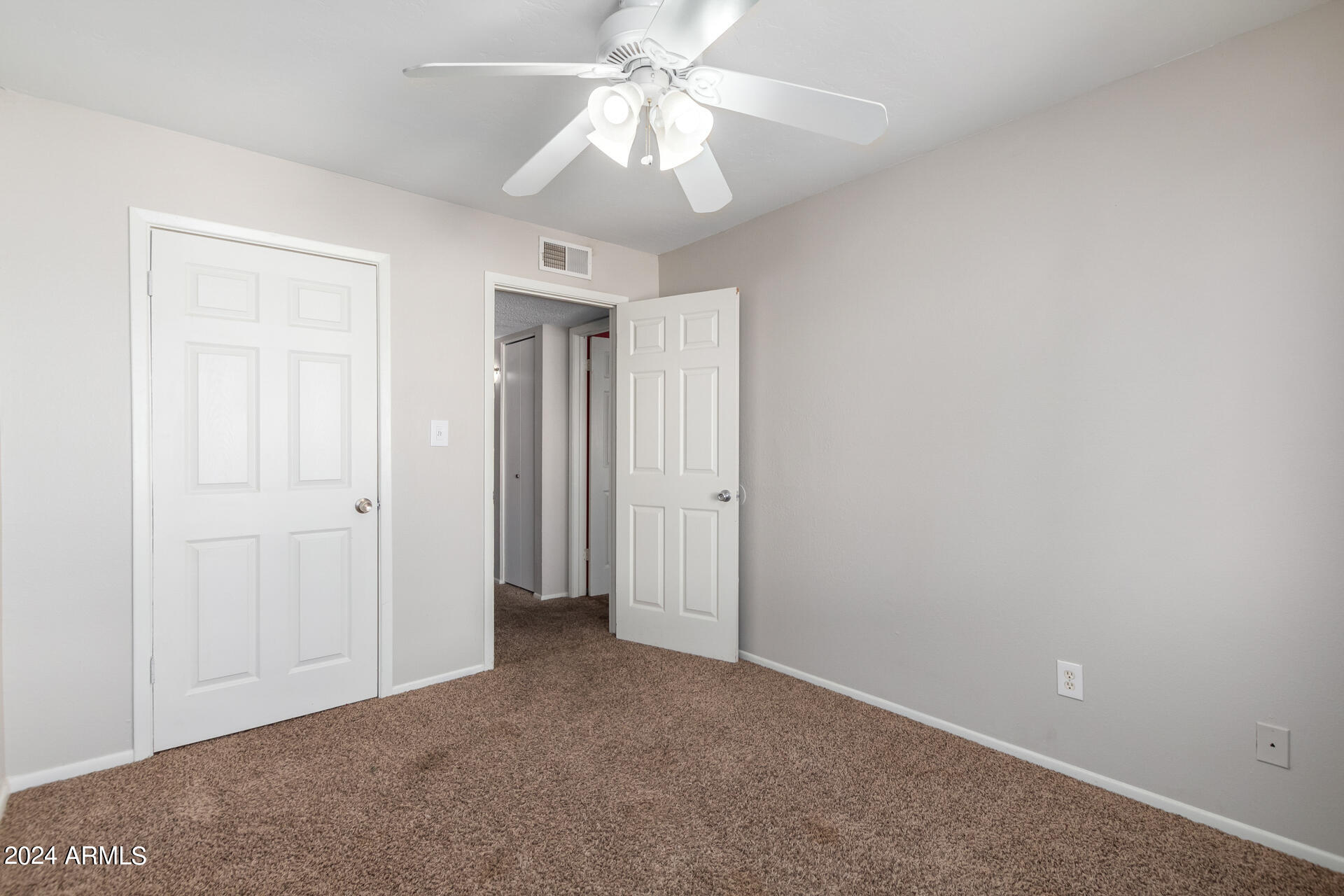 1500 W RIO SALADO Parkway, 118