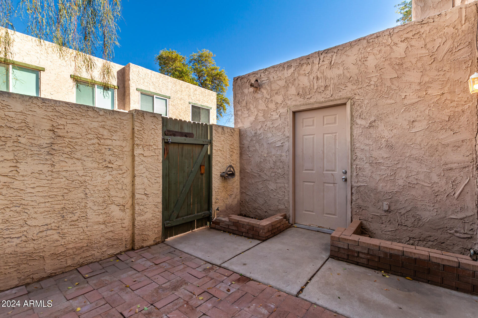 1500 W RIO SALADO Parkway, 118