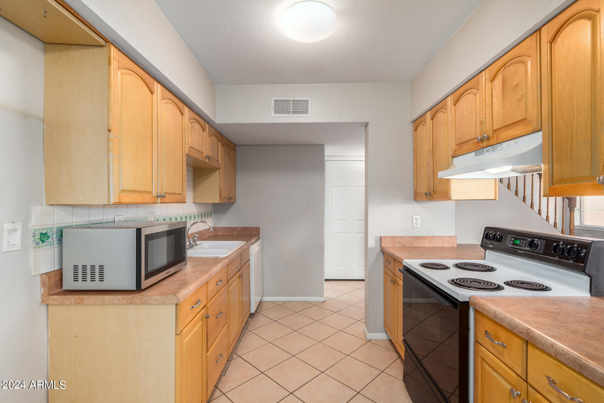 1500 W RIO SALADO Parkway, 118