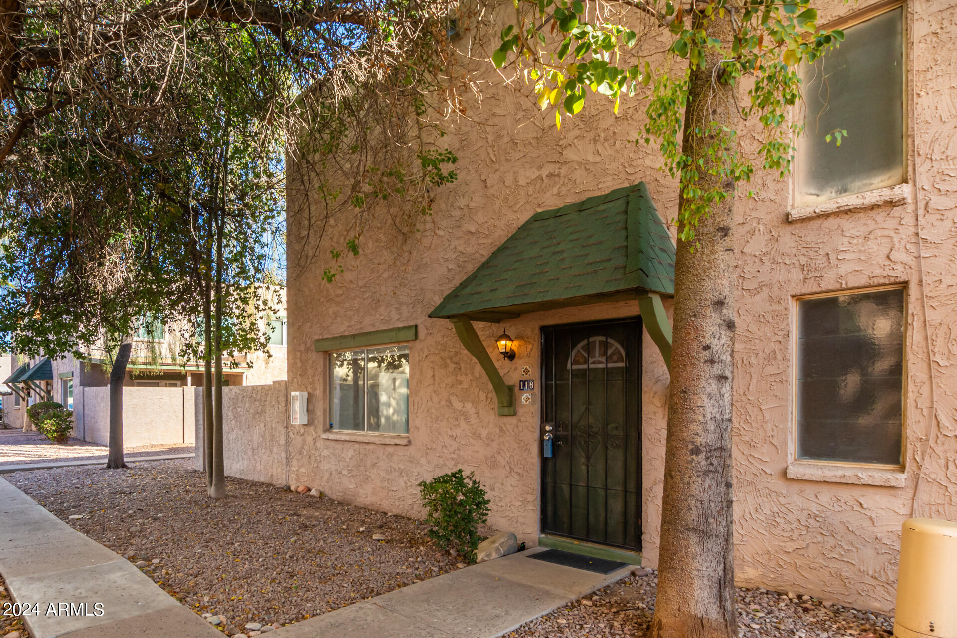 1500 W RIO SALADO Parkway, 118