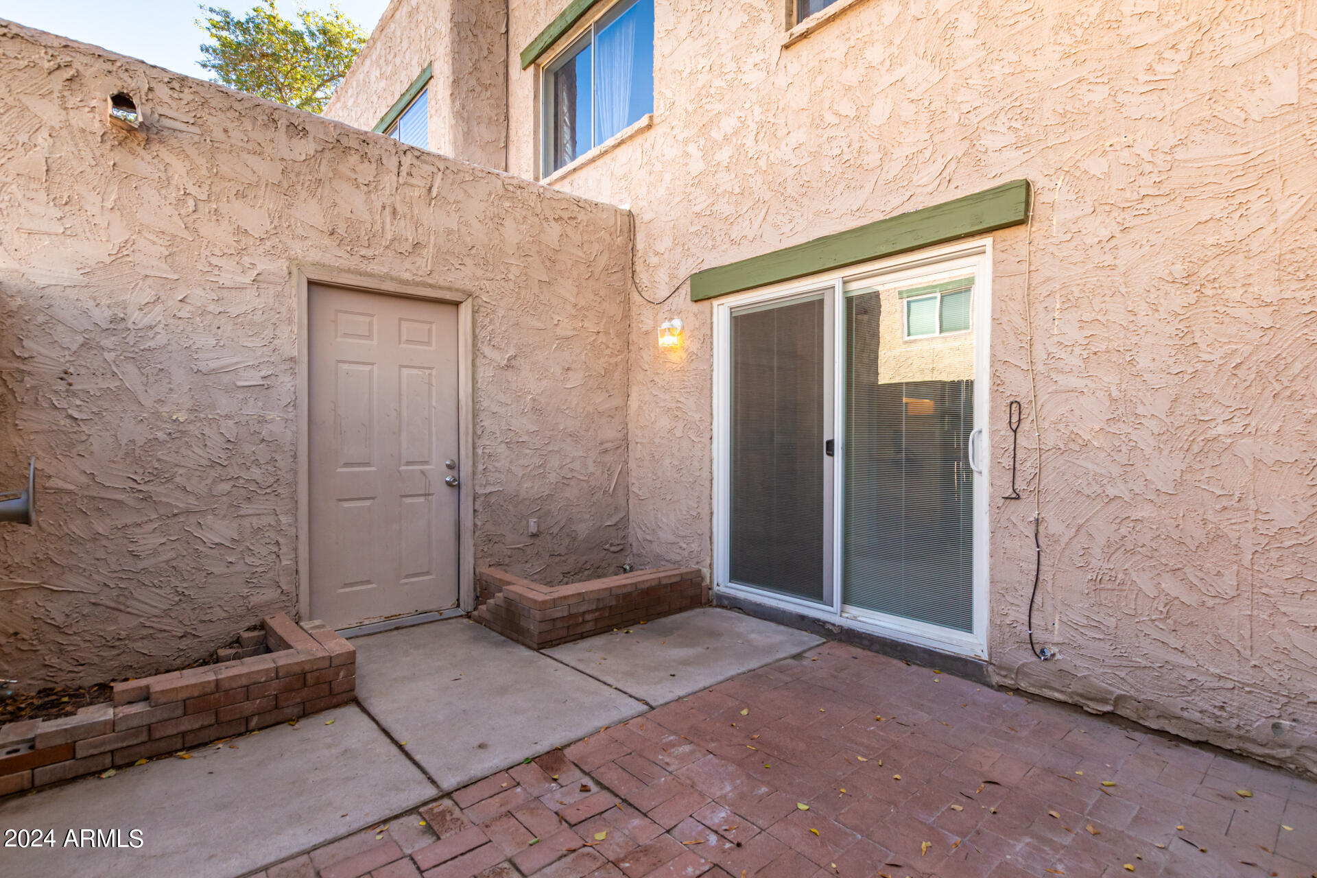 1500 W RIO SALADO Parkway, 118