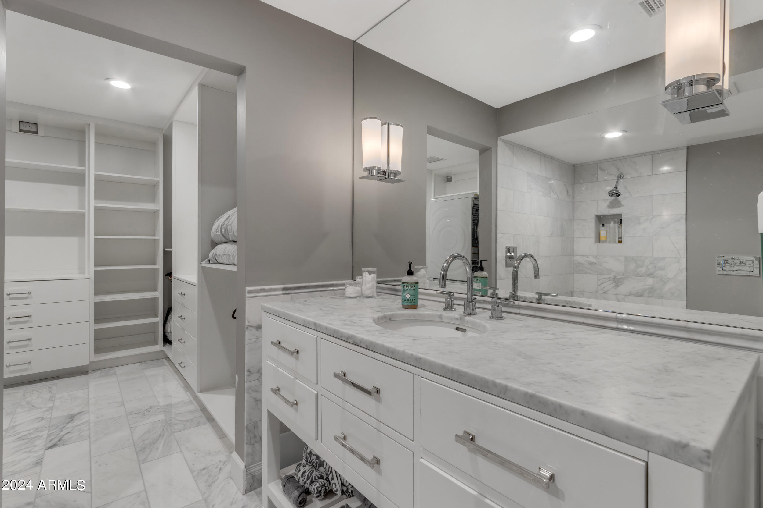 5207 N 24TH Street, 103