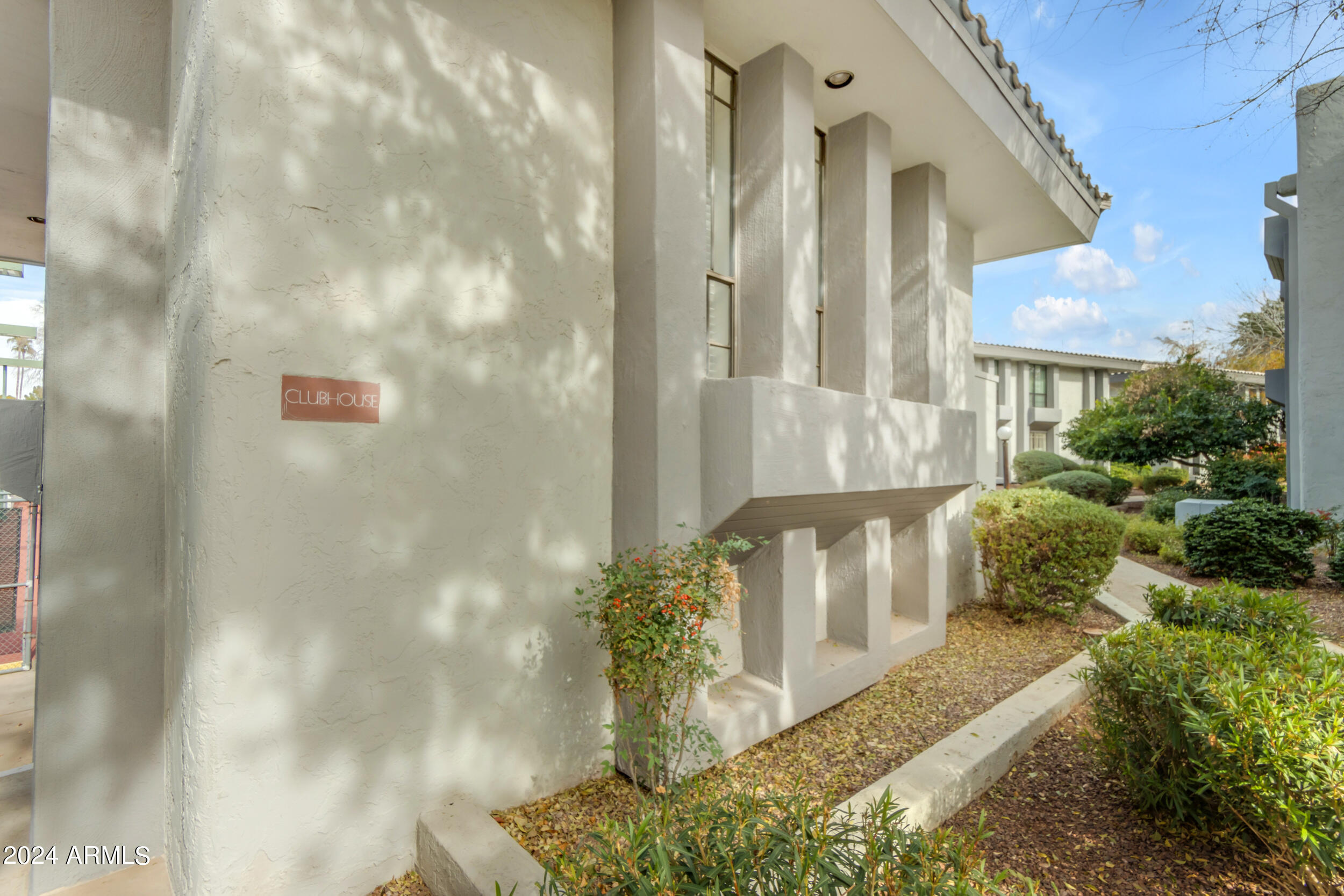 5207 N 24TH Street, 103