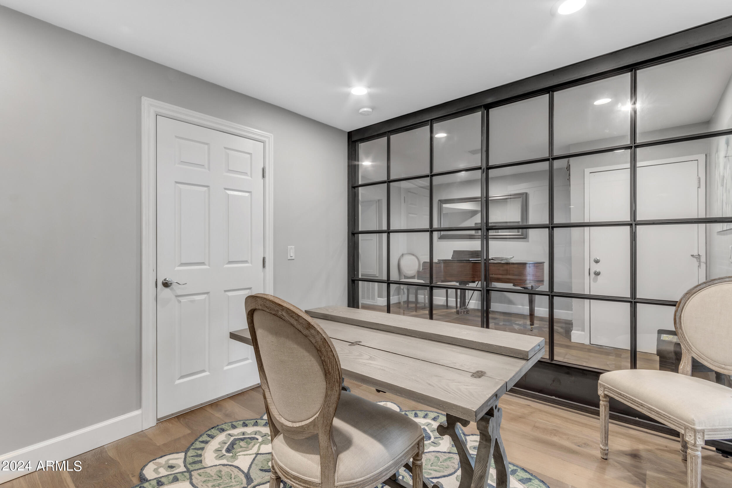 5207 N 24TH Street, 103