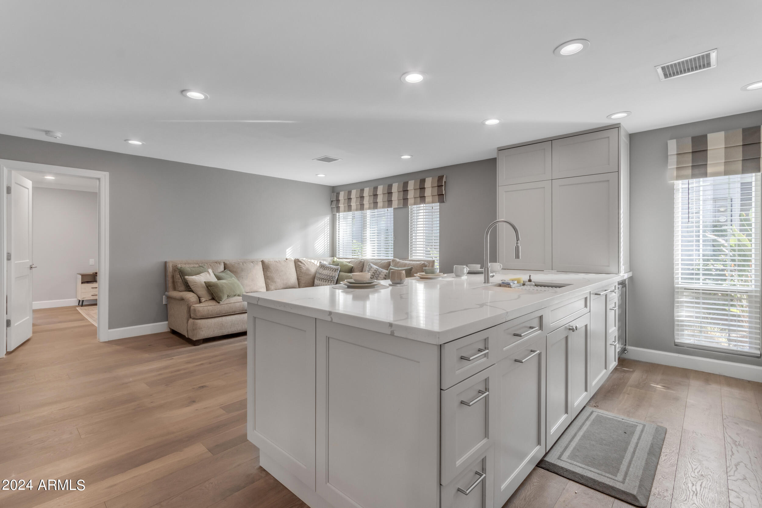 5207 N 24TH Street, 103