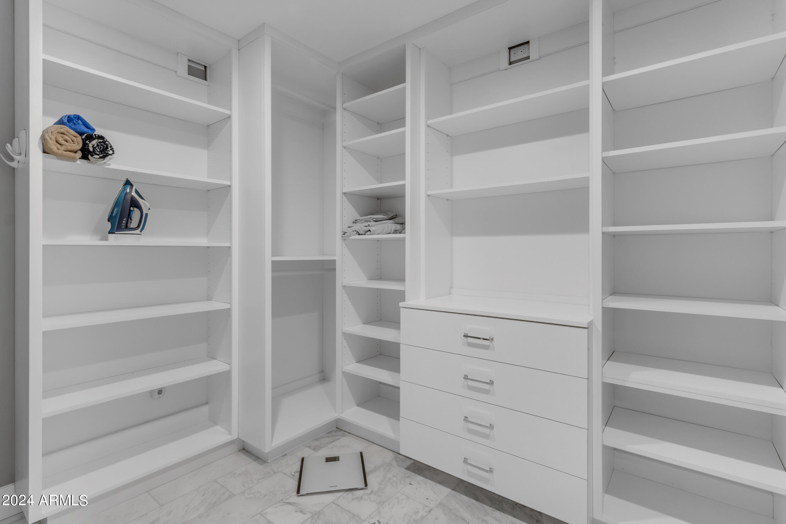 5207 N 24TH Street, 103