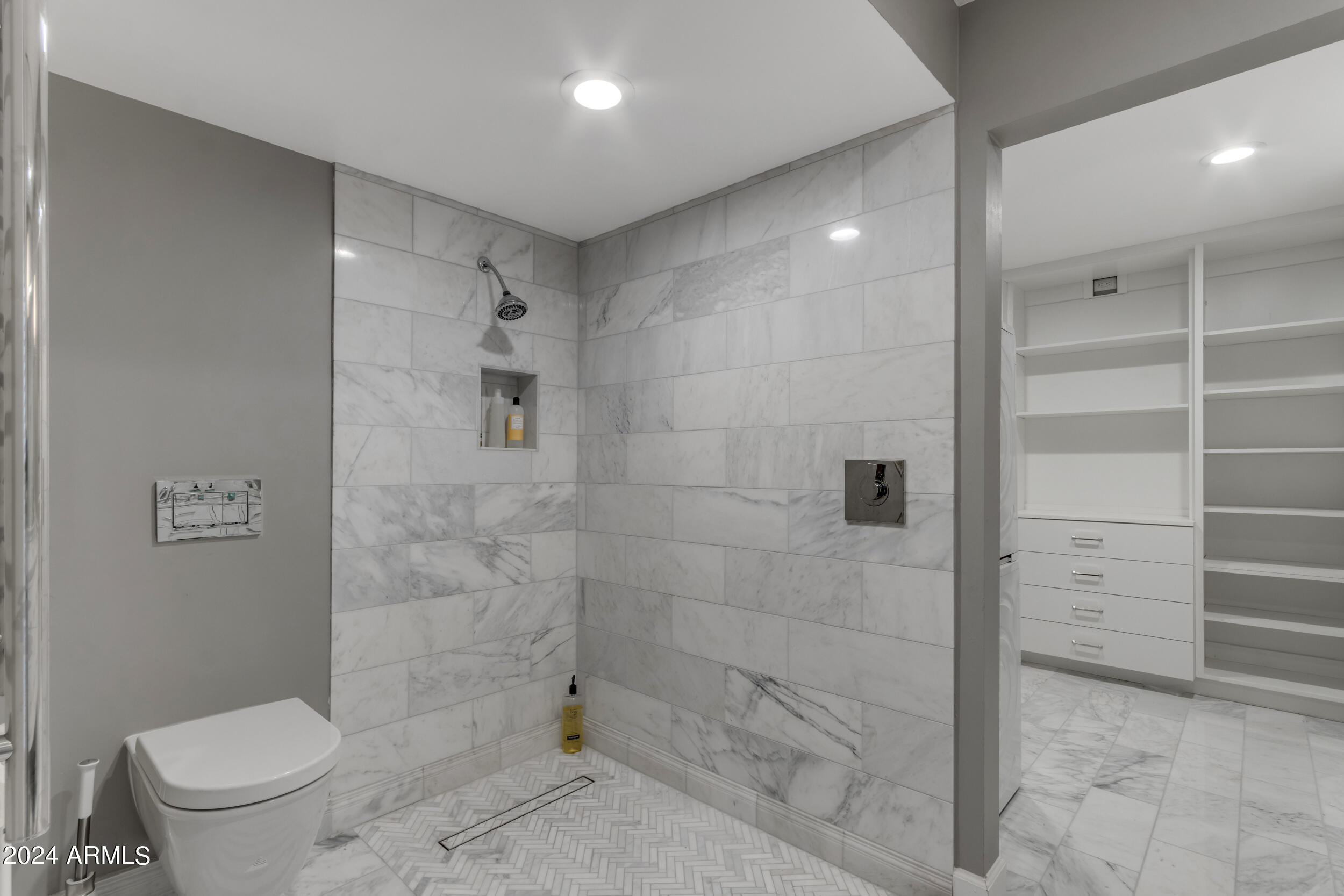 5207 N 24TH Street, 103