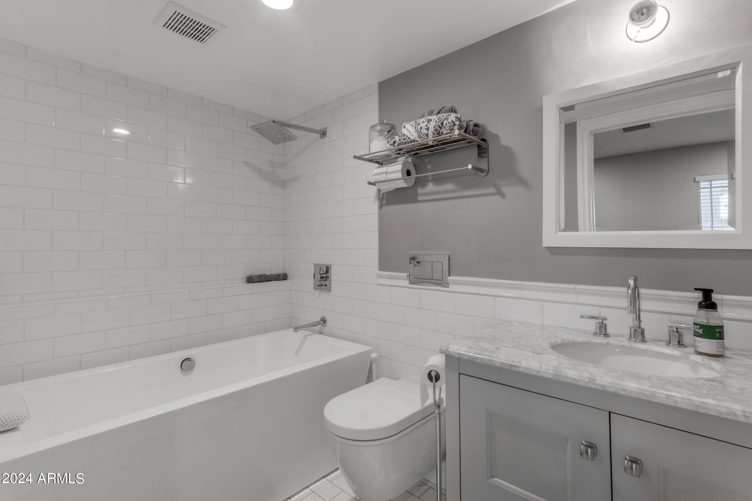 5207 N 24TH Street, 103