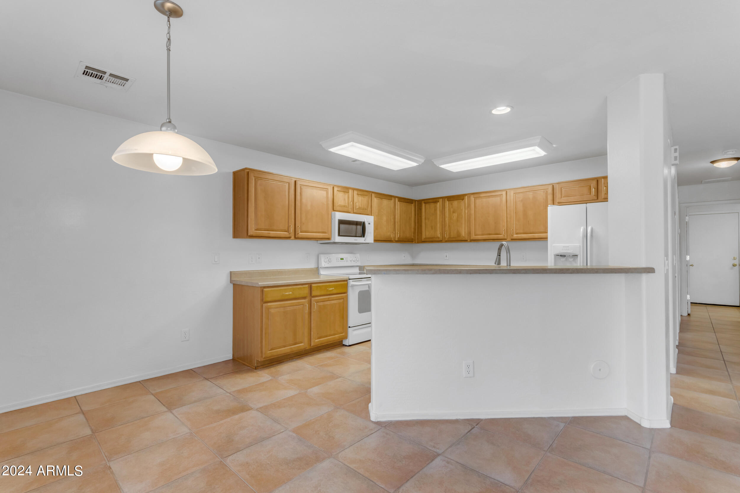 1656 W HARDING Avenue