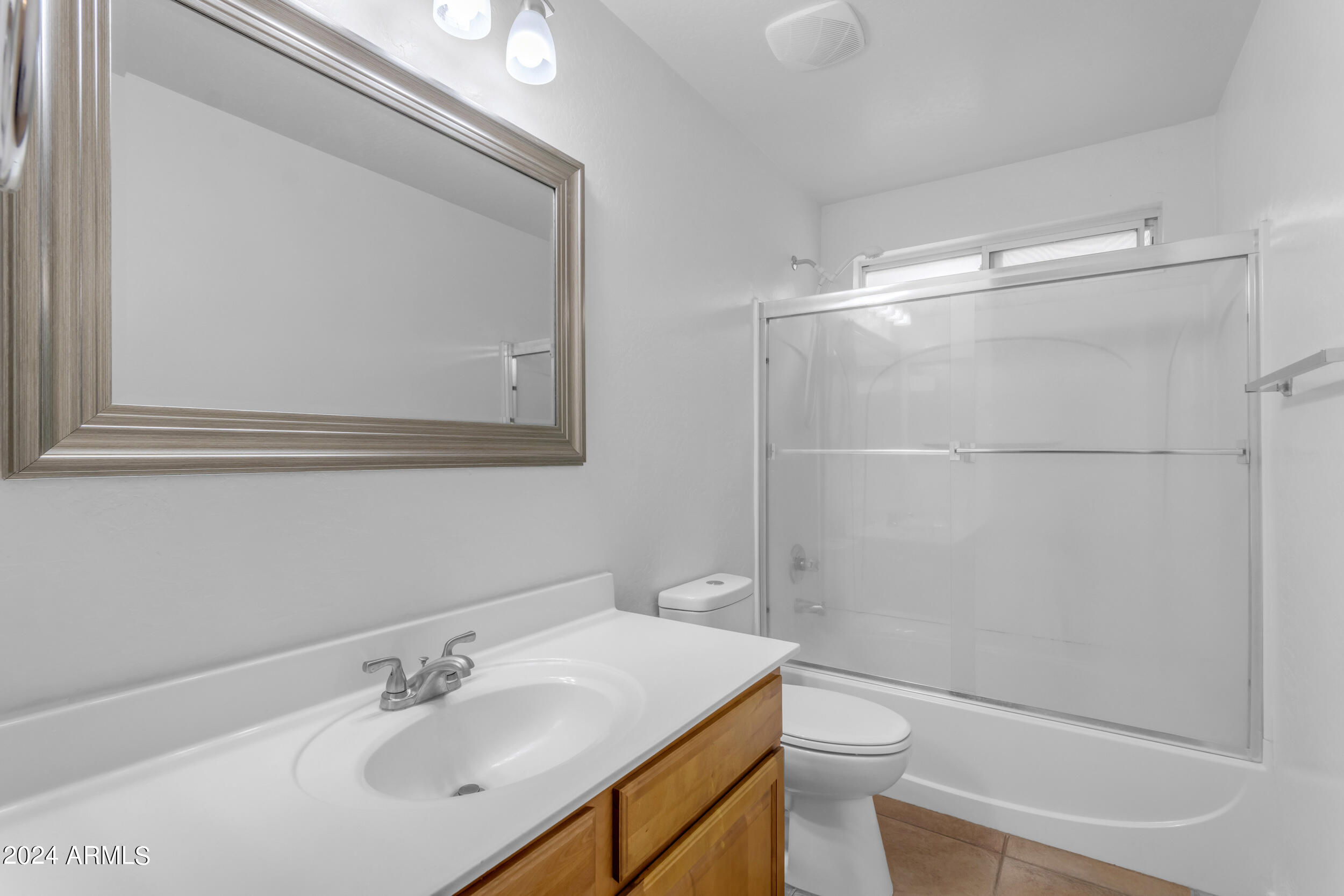 1656 W HARDING Avenue