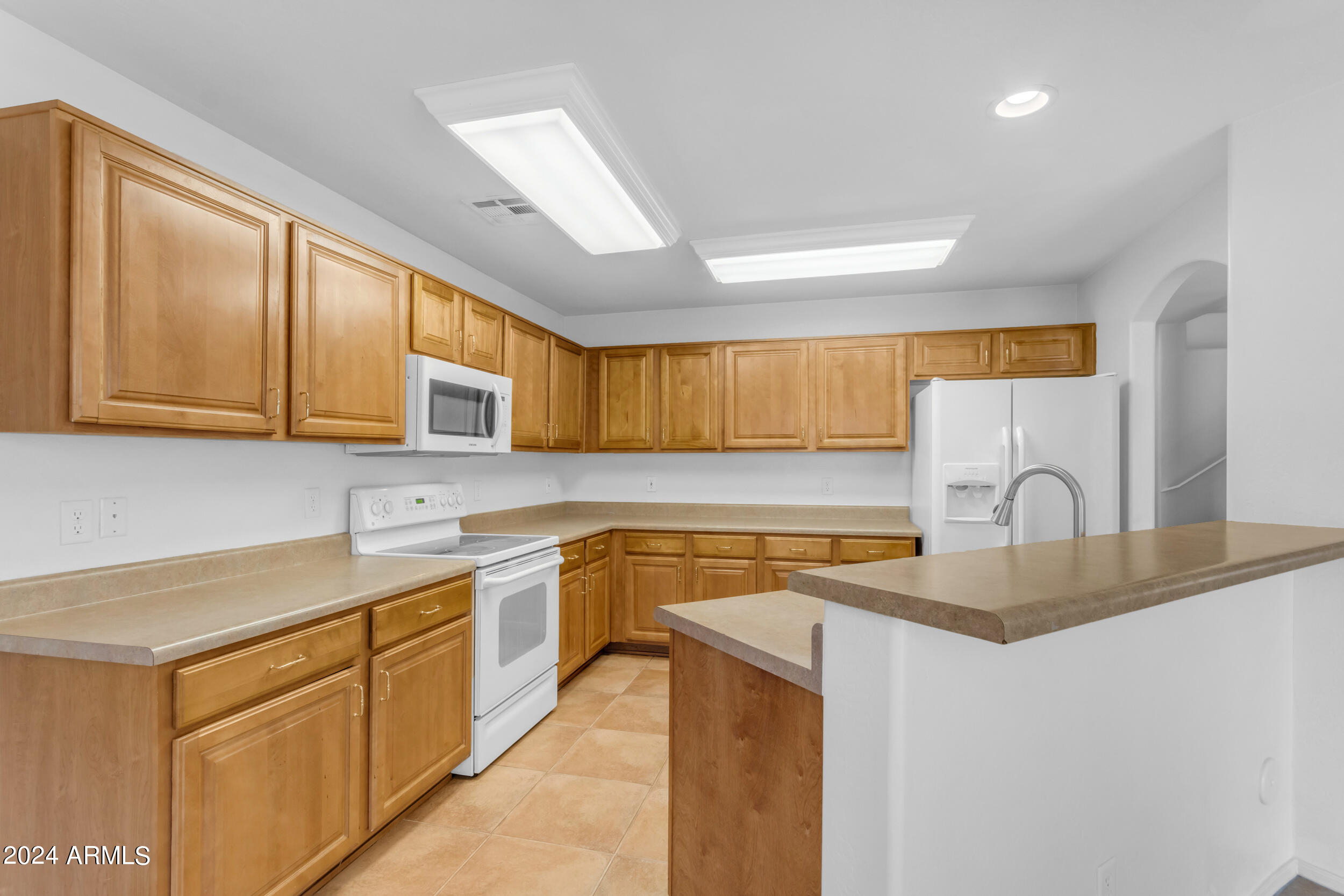 1656 W HARDING Avenue