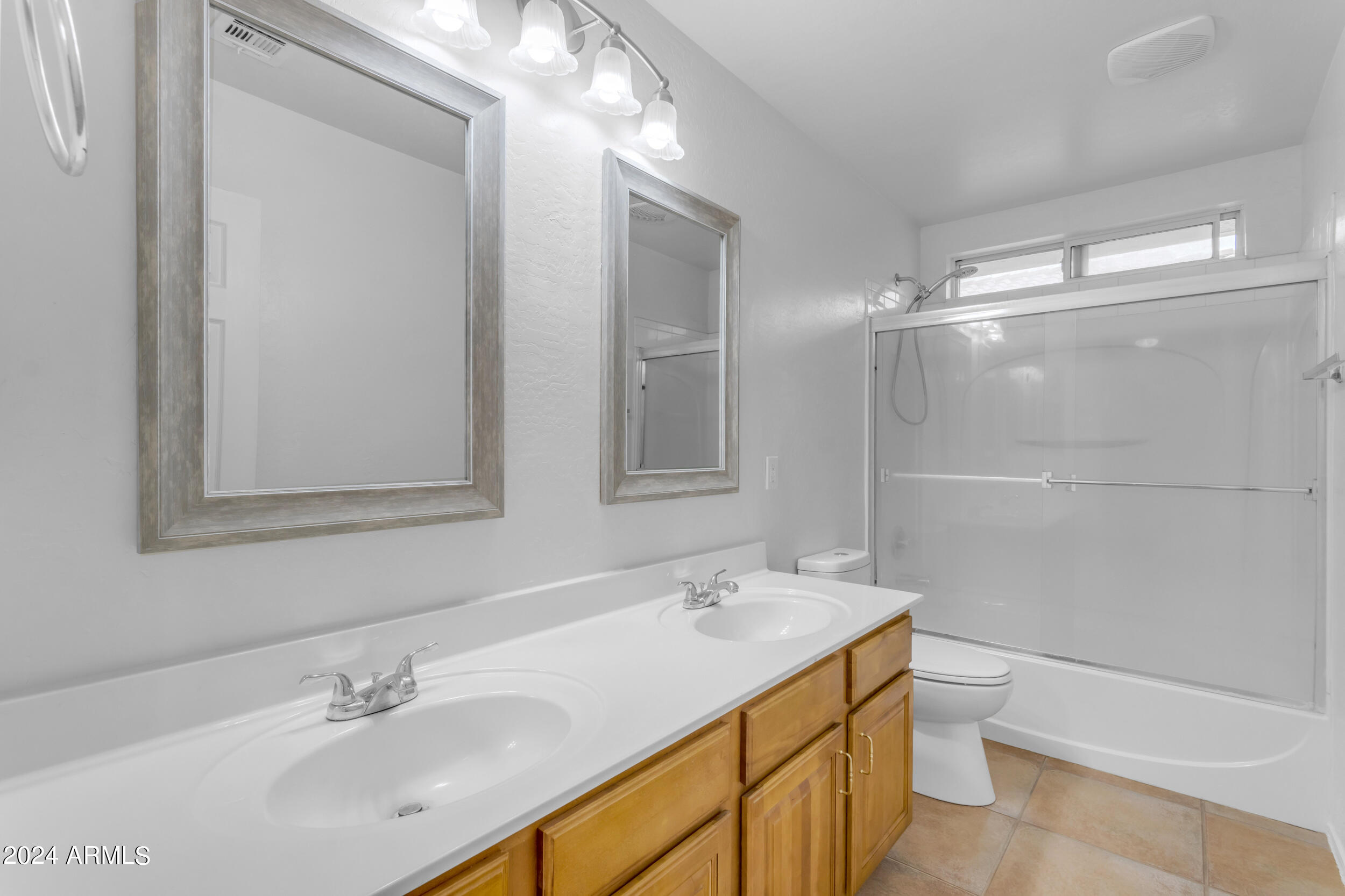 1656 W HARDING Avenue