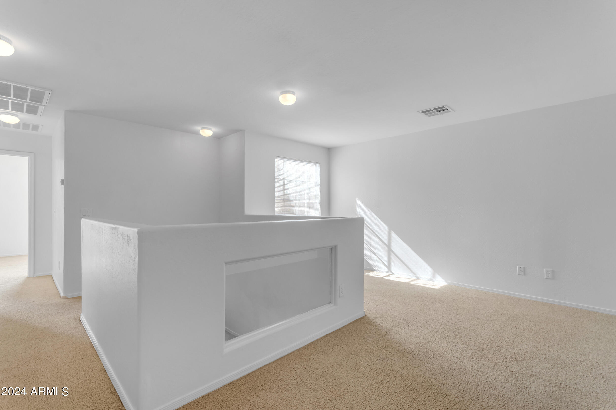 1656 W HARDING Avenue