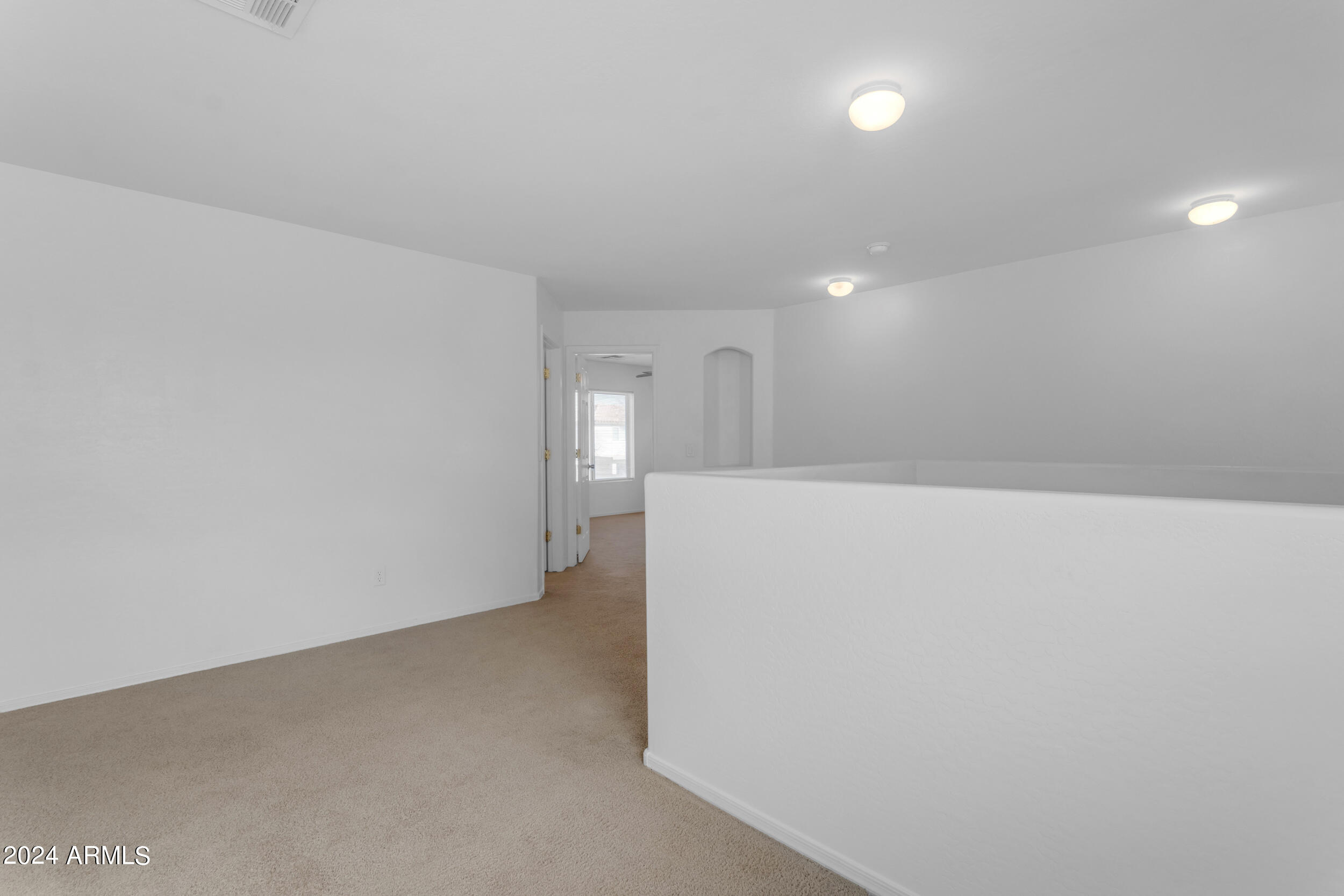 1656 W HARDING Avenue