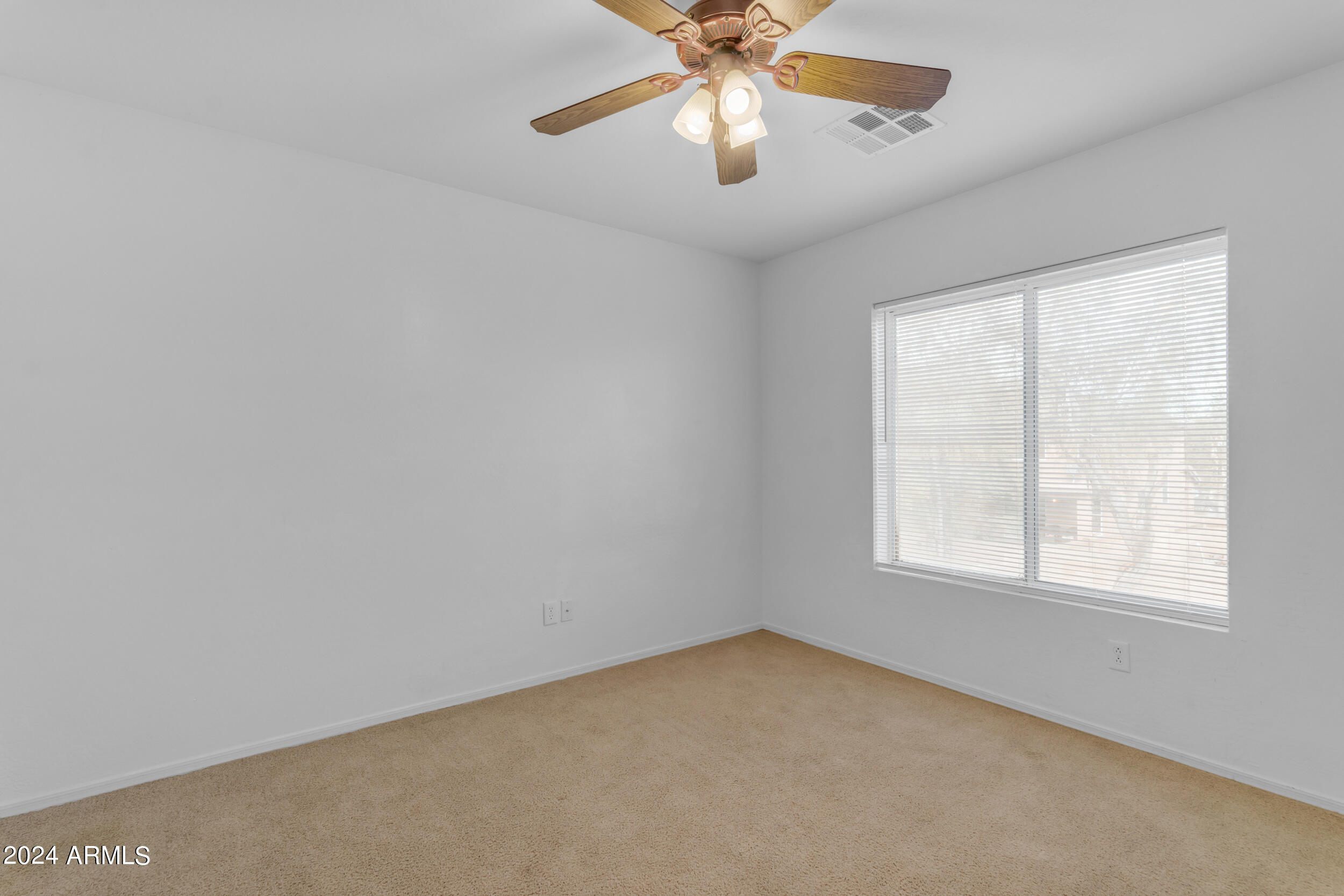 1656 W HARDING Avenue