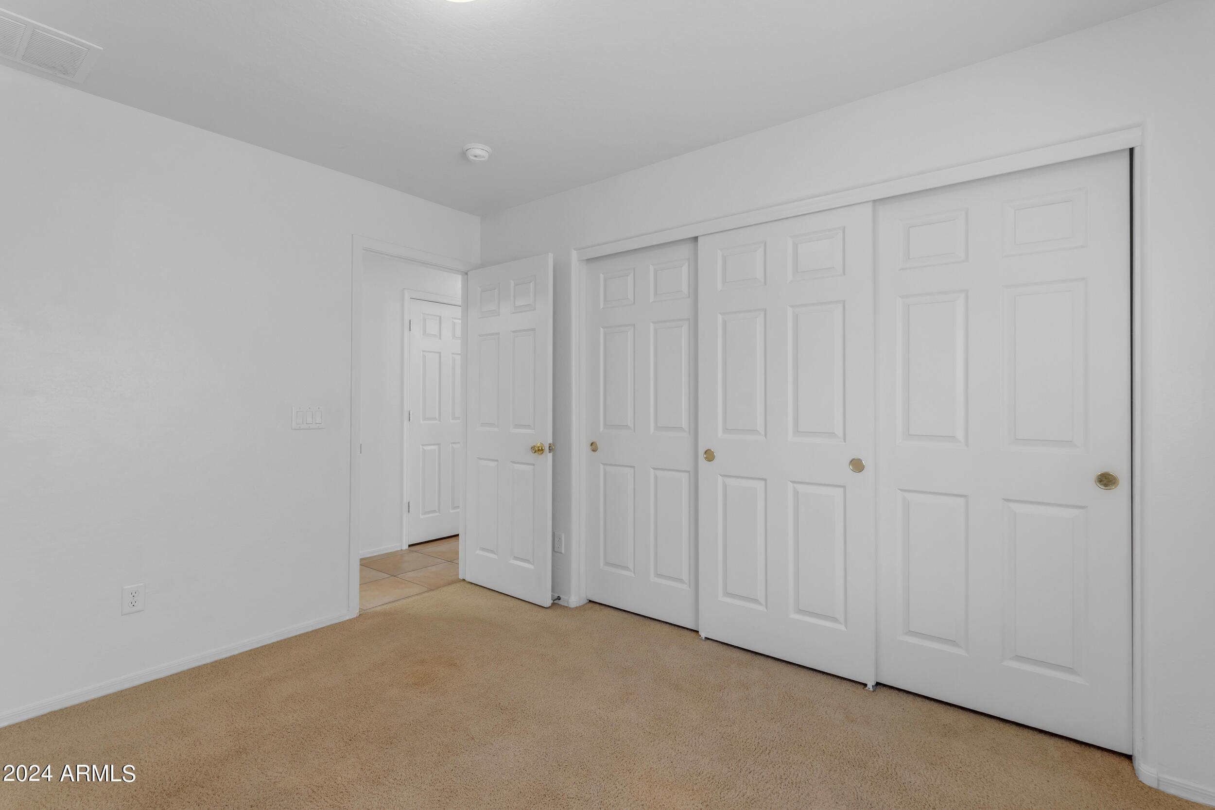 1656 W HARDING Avenue