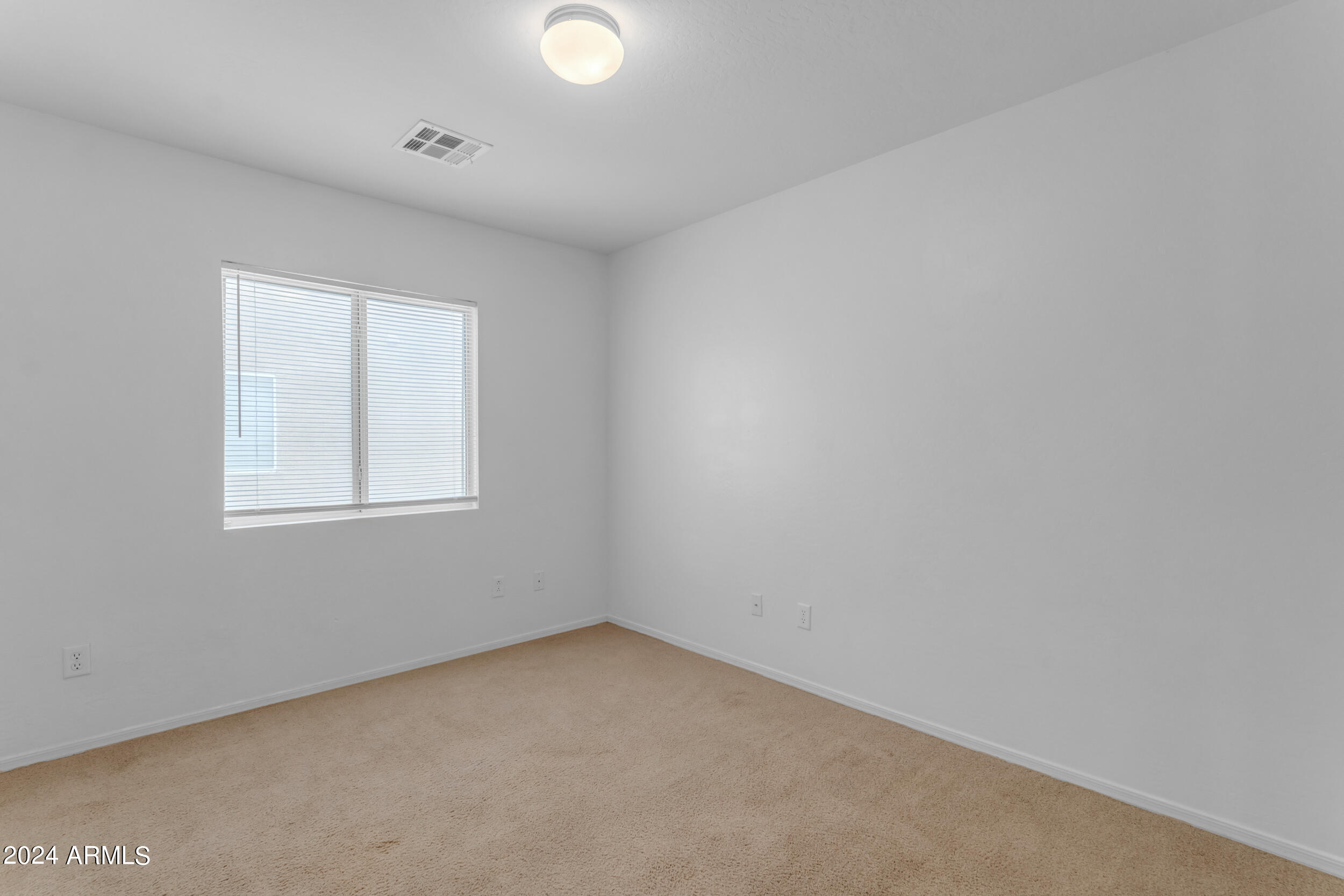 1656 W HARDING Avenue